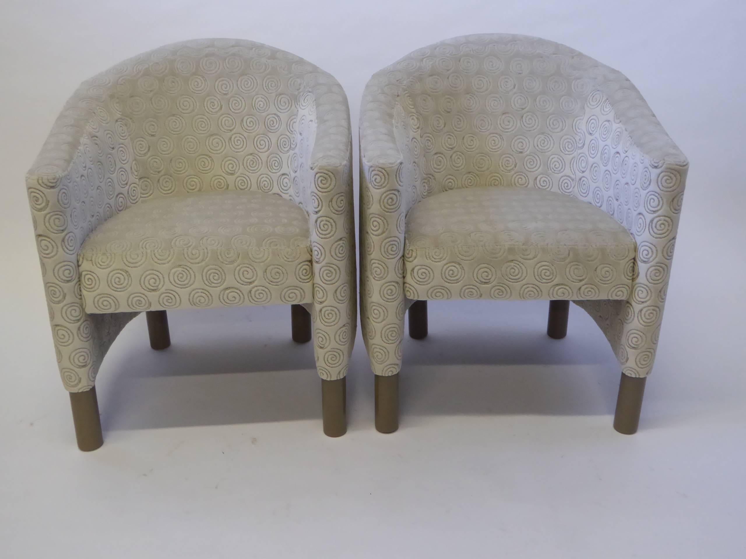 Mid-Century Modern Pair of Mid Century Modern Club Chairs by Brayton International Collection