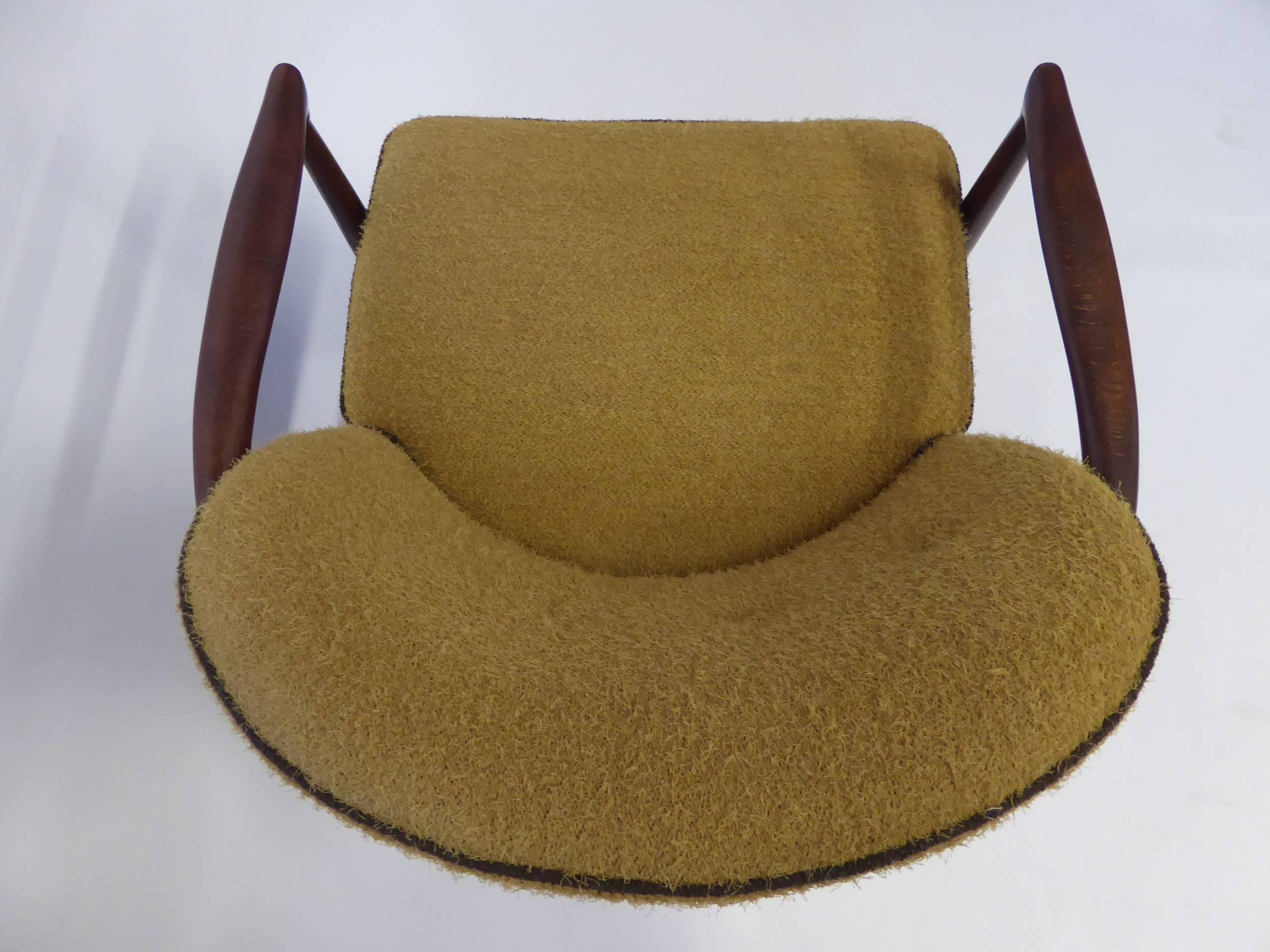 Handsome Ib Kofod-Larsen Lounge Chair for France & Son 2