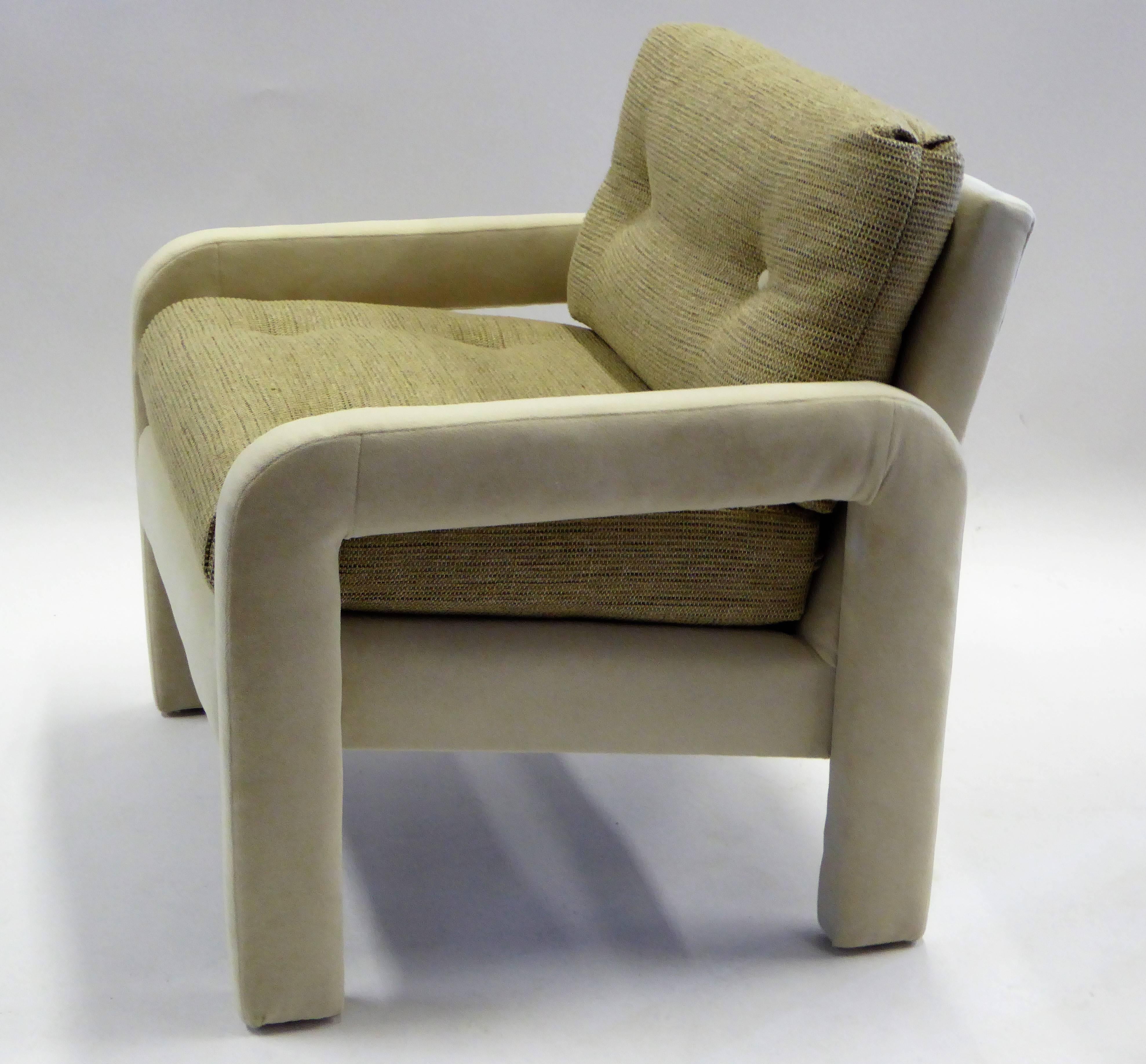 1970s Milo Baughman Style Upholstered Parsons Style Armchairs In Excellent Condition In Miami, FL