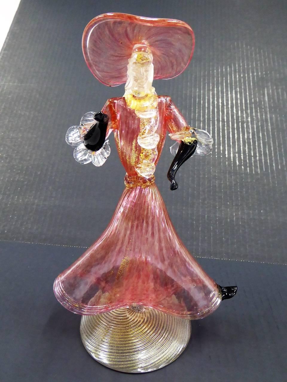 Midcentury Murano Venetian Dancing Courtesan Woman Figurine In Excellent Condition In Miami, FL