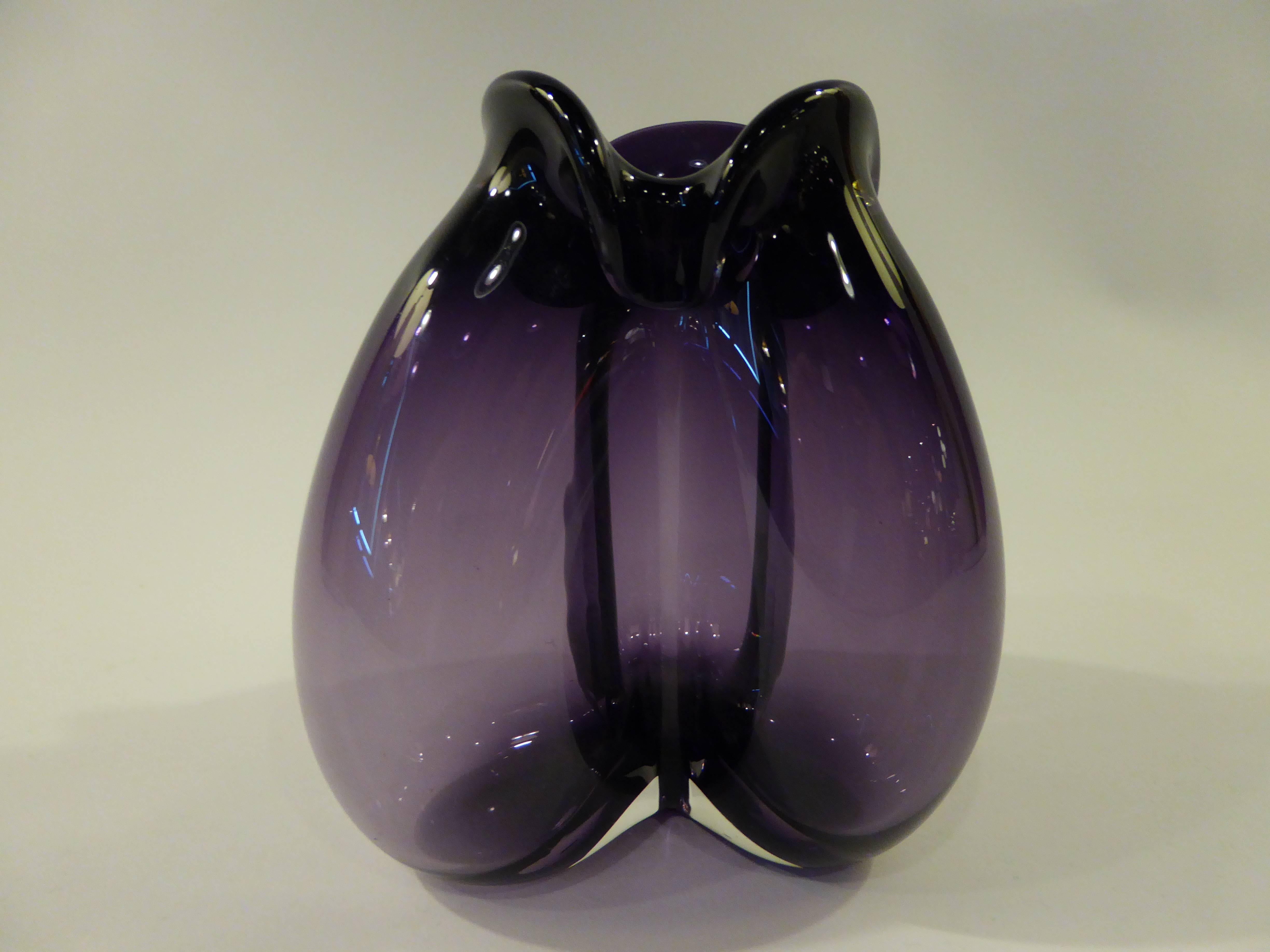 Rare Per Lutken 1955 Trefoil Blown Glass Vase for Holmegaard 4