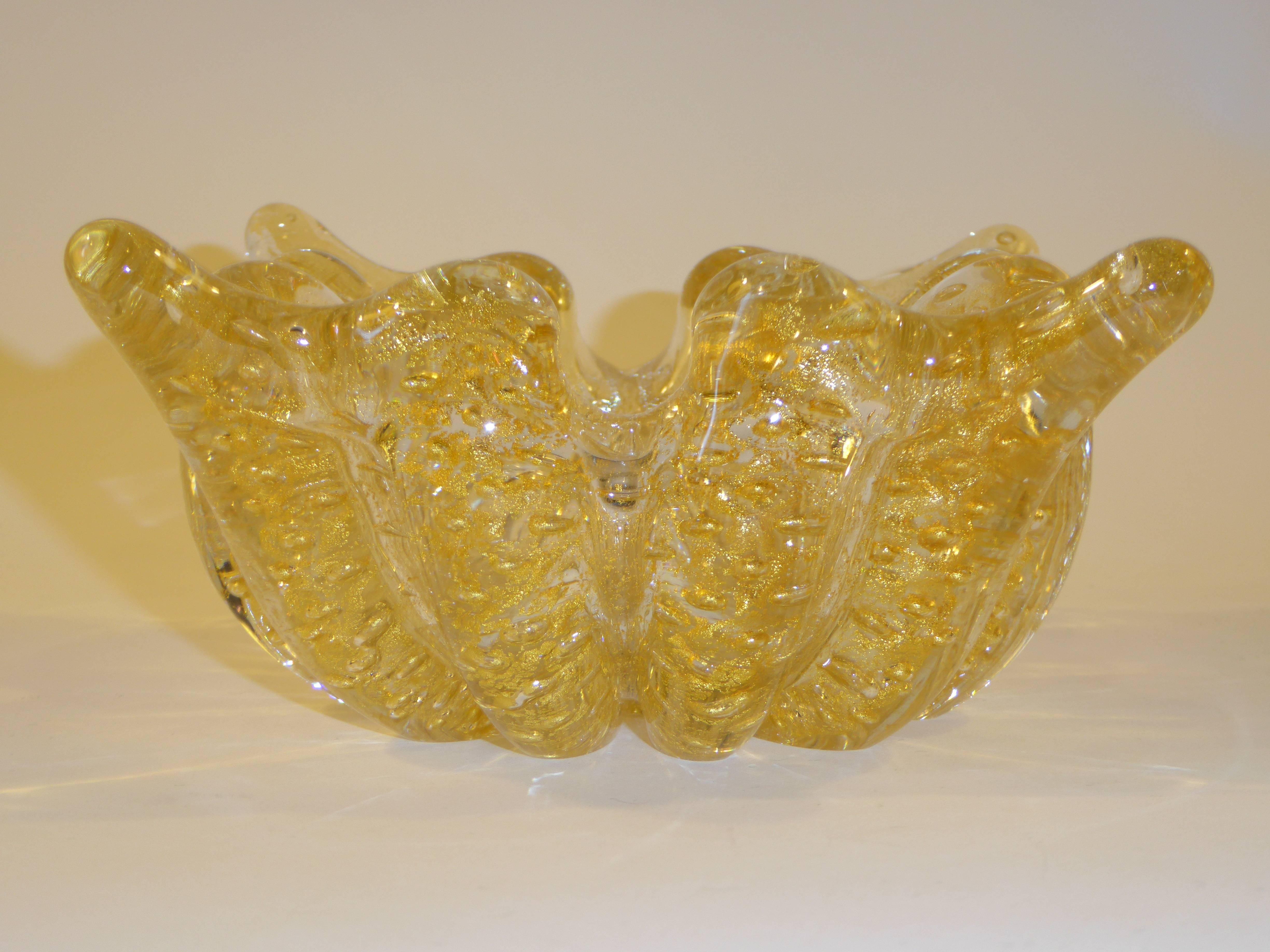 1950s Barovier Gold Leaf Infused Blown Glass Vessel For Sale 2