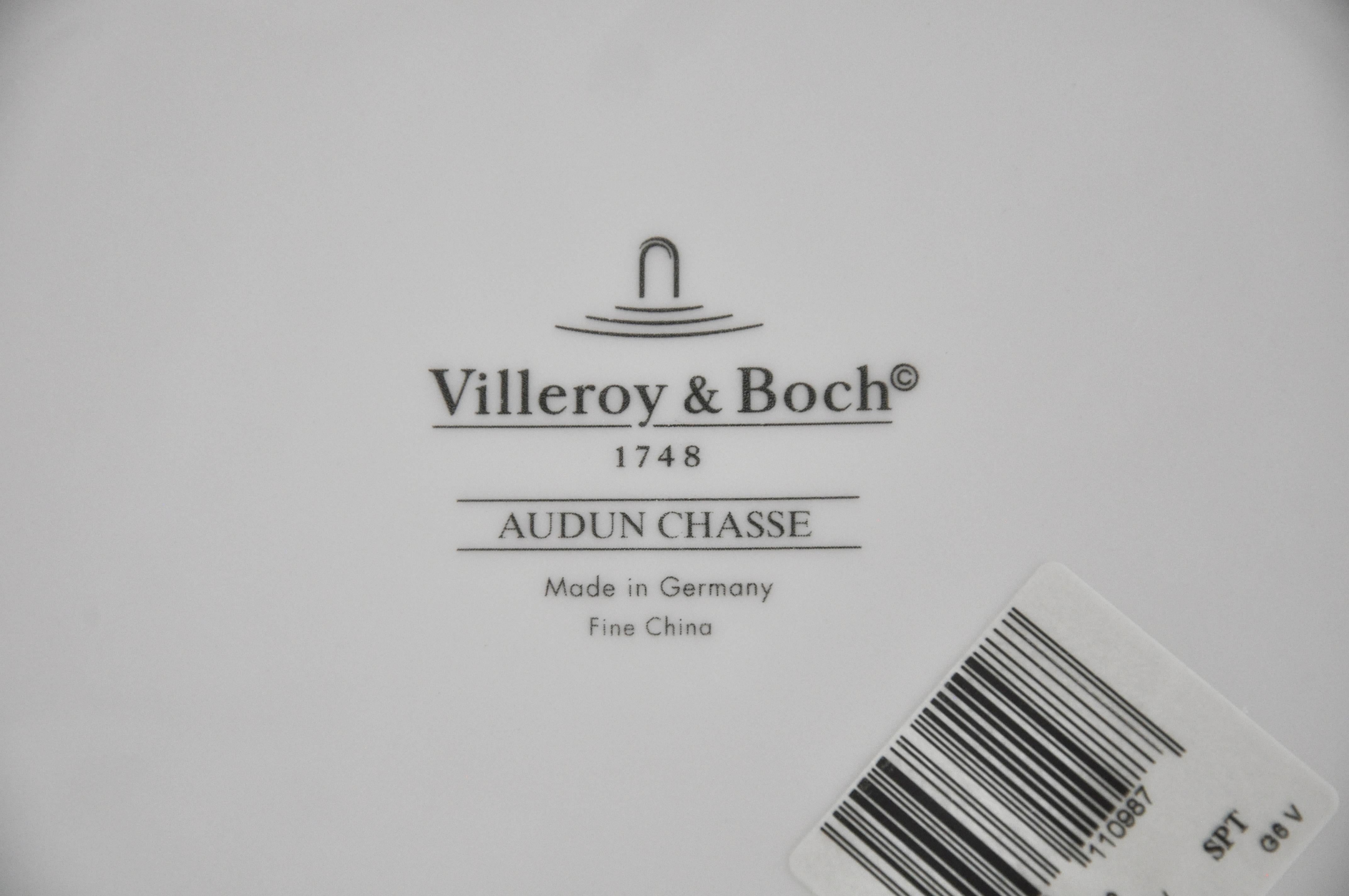 German Villeroy & Boch Set of Four Plates For Sale