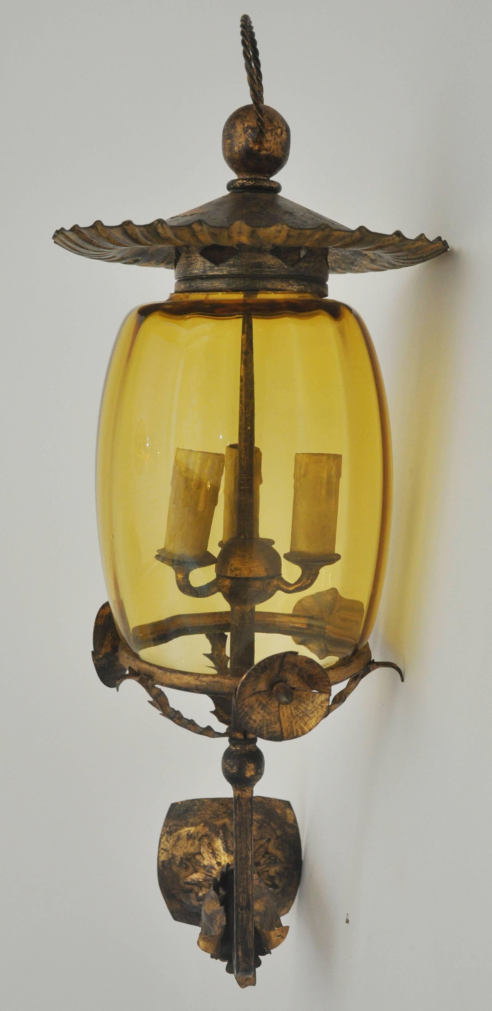 Chinoiserie Asian Style Gilt Metal Single Sconce