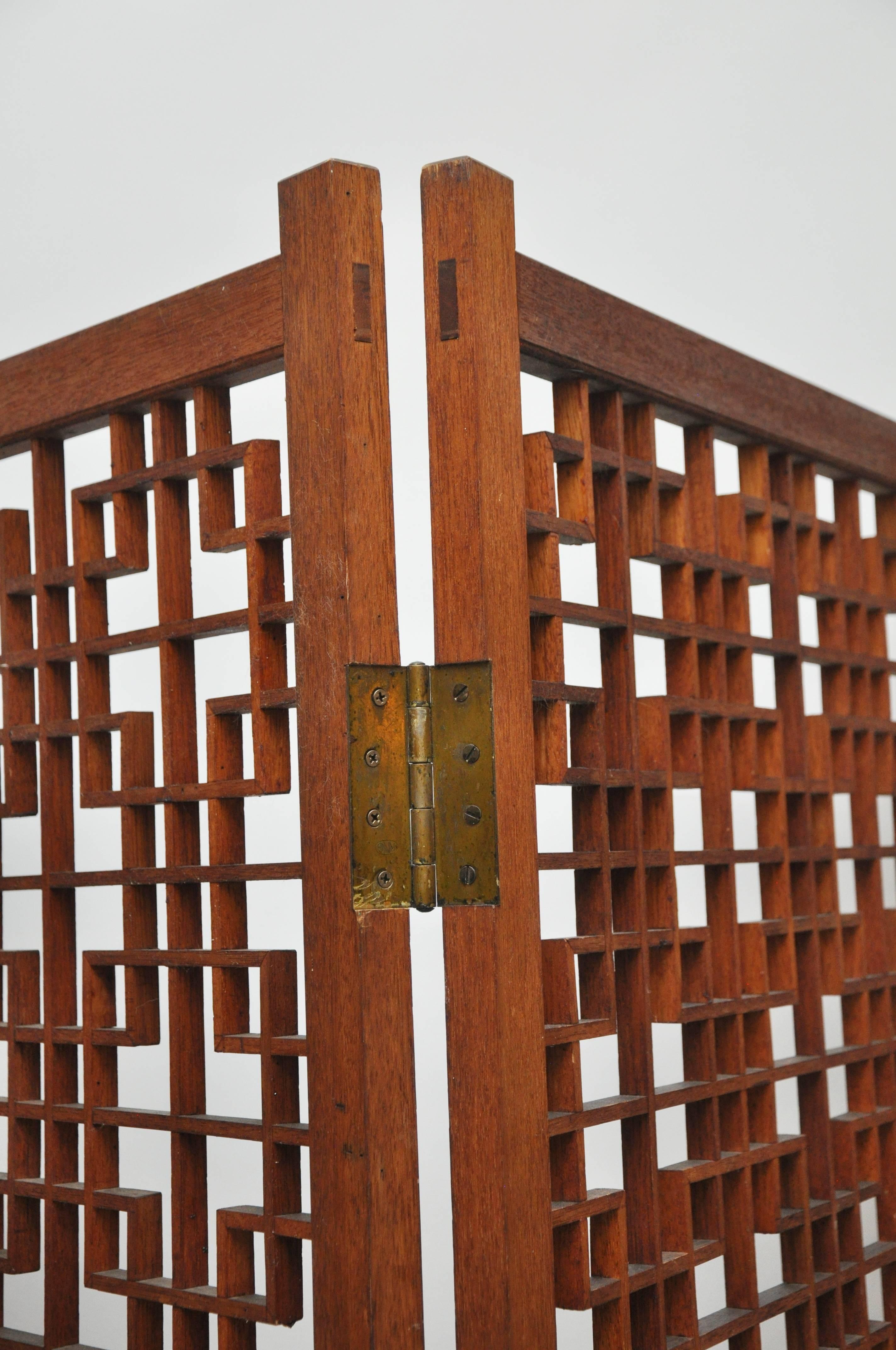 Large Mid-Century Teak Room Dividing Screen In Good Condition In Geneva, IL