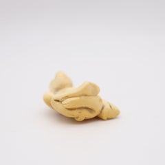 JAPAN 1890 Meiji Period Carved Netsuke Pendant Seated Monkey embracing Her Young