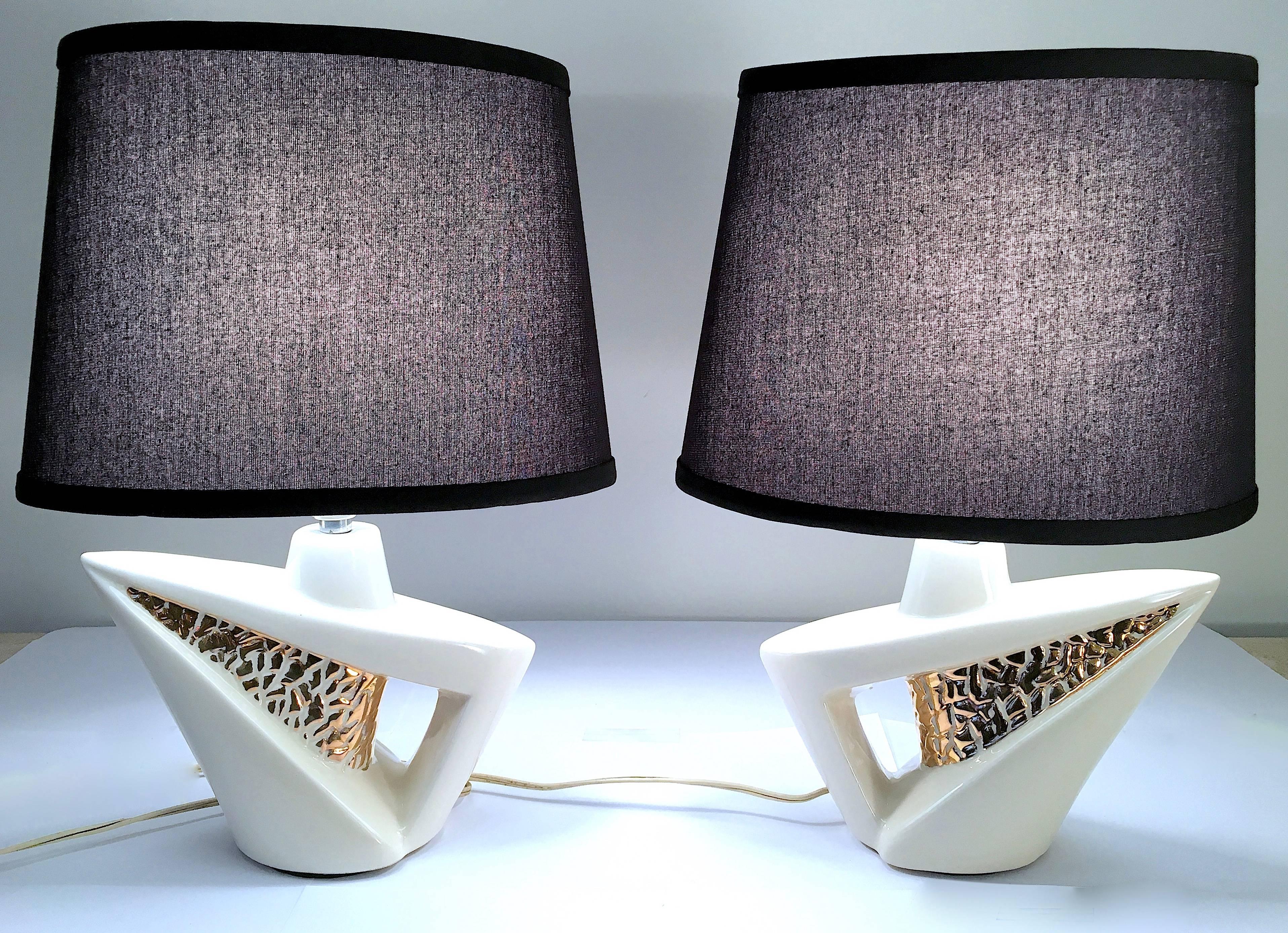 Pair of Sculptural Petite Accent or Boudoir Lamps For Sale 1