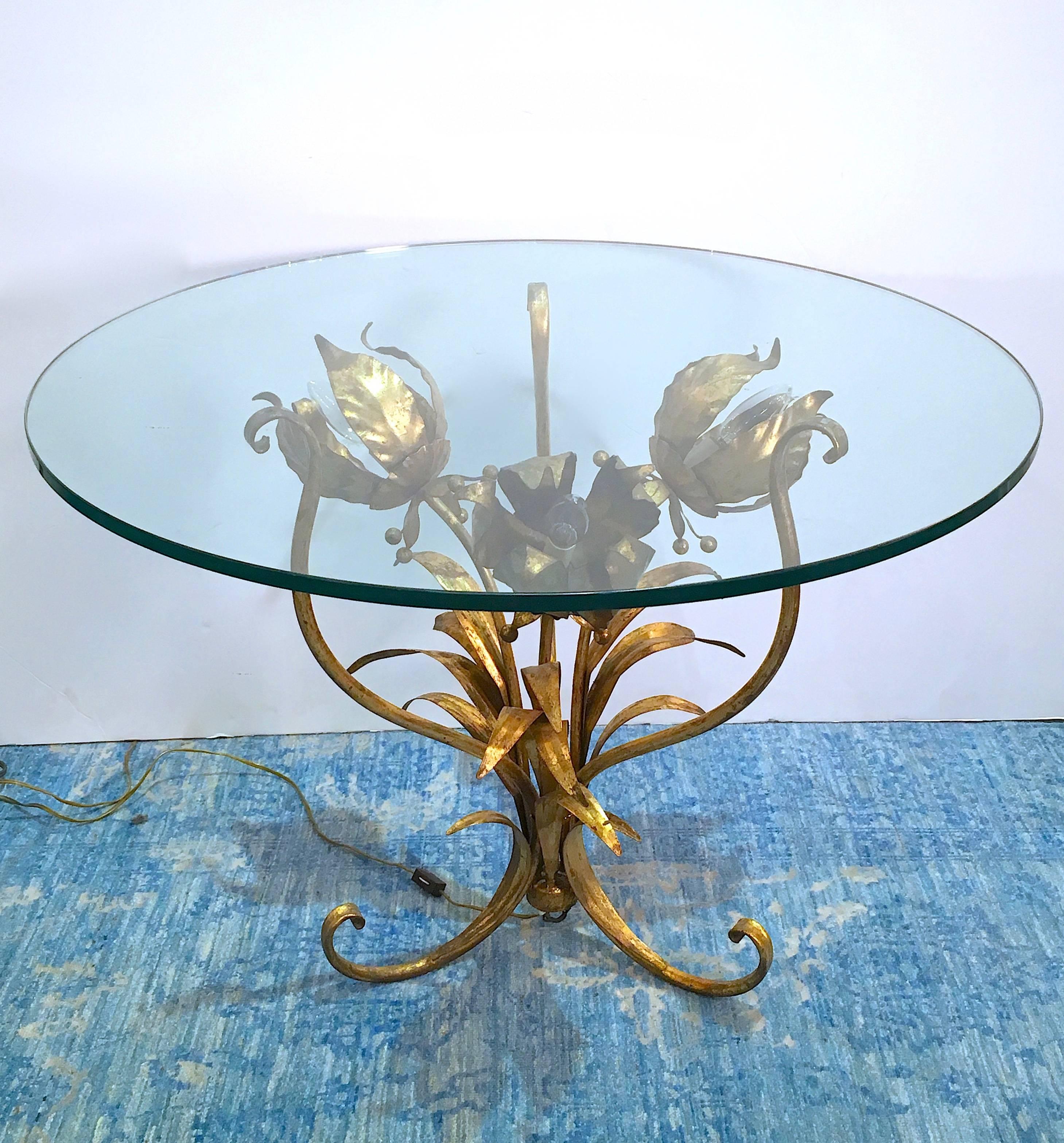 Italian Illuminated Gilt Tole Side Table In Good Condition In New York, NY