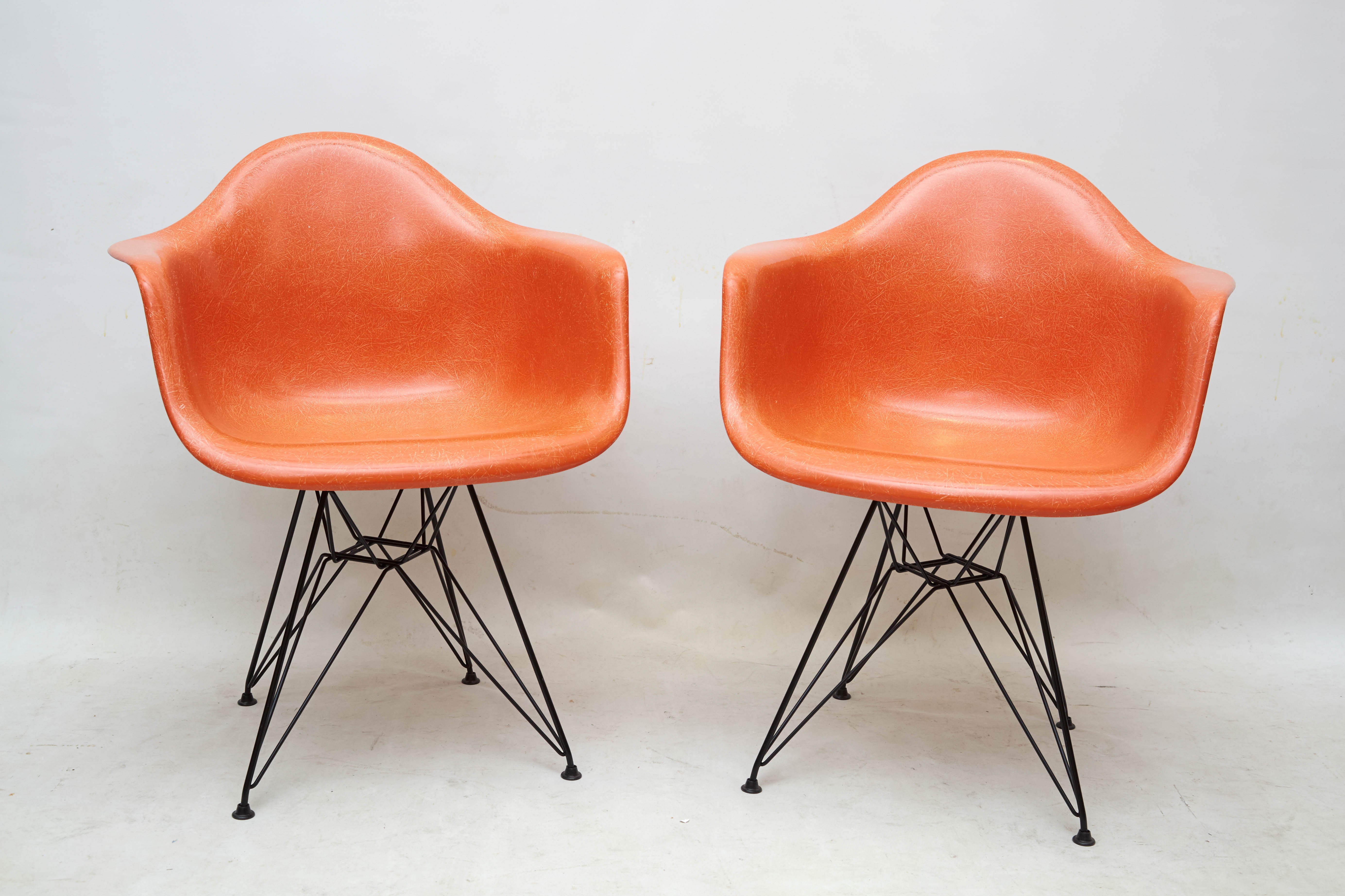 Pair of Early Charles Eames for Herman Miller Fiberglass Lounge Chairs