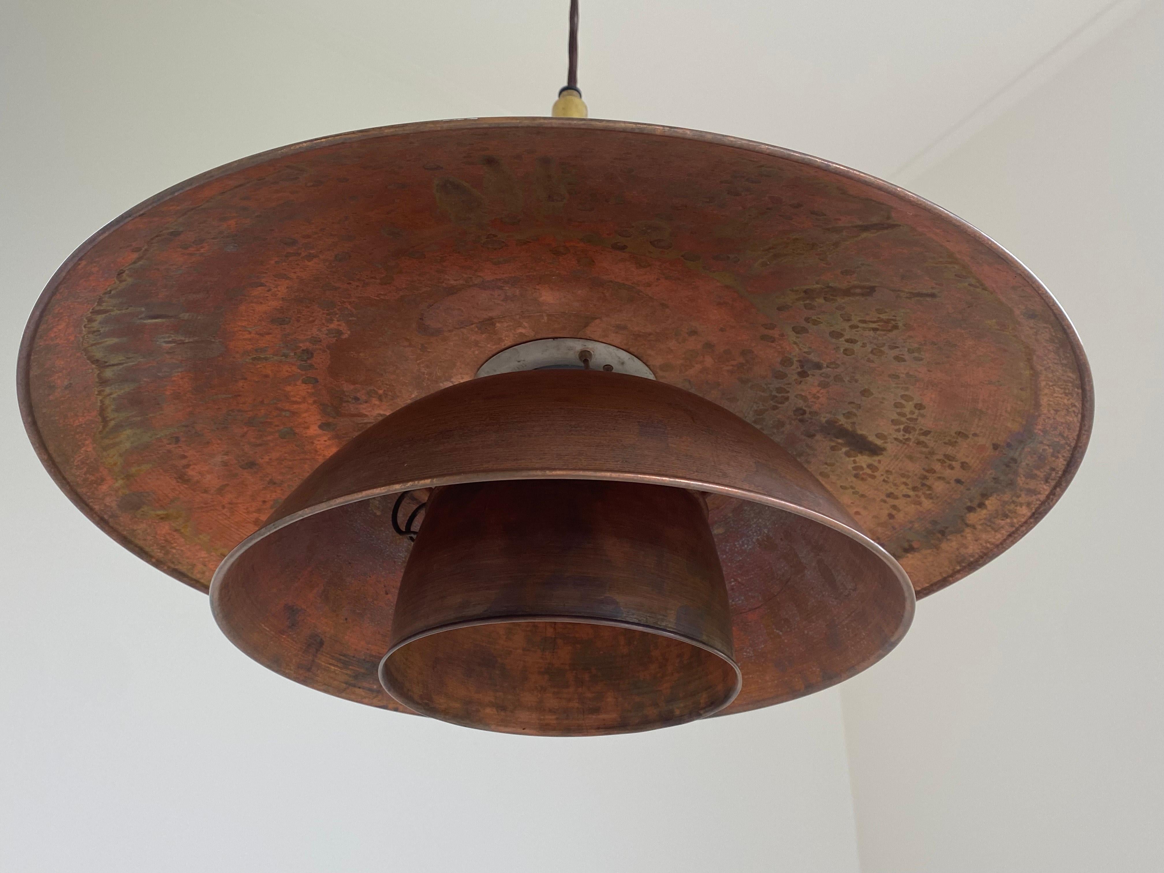 Grande ciondolo Poul Henningsen 'Brevettato' in rame, L.A. Danimarca anni '30 In condizioni buone in vendita a WIJCKEL, NL