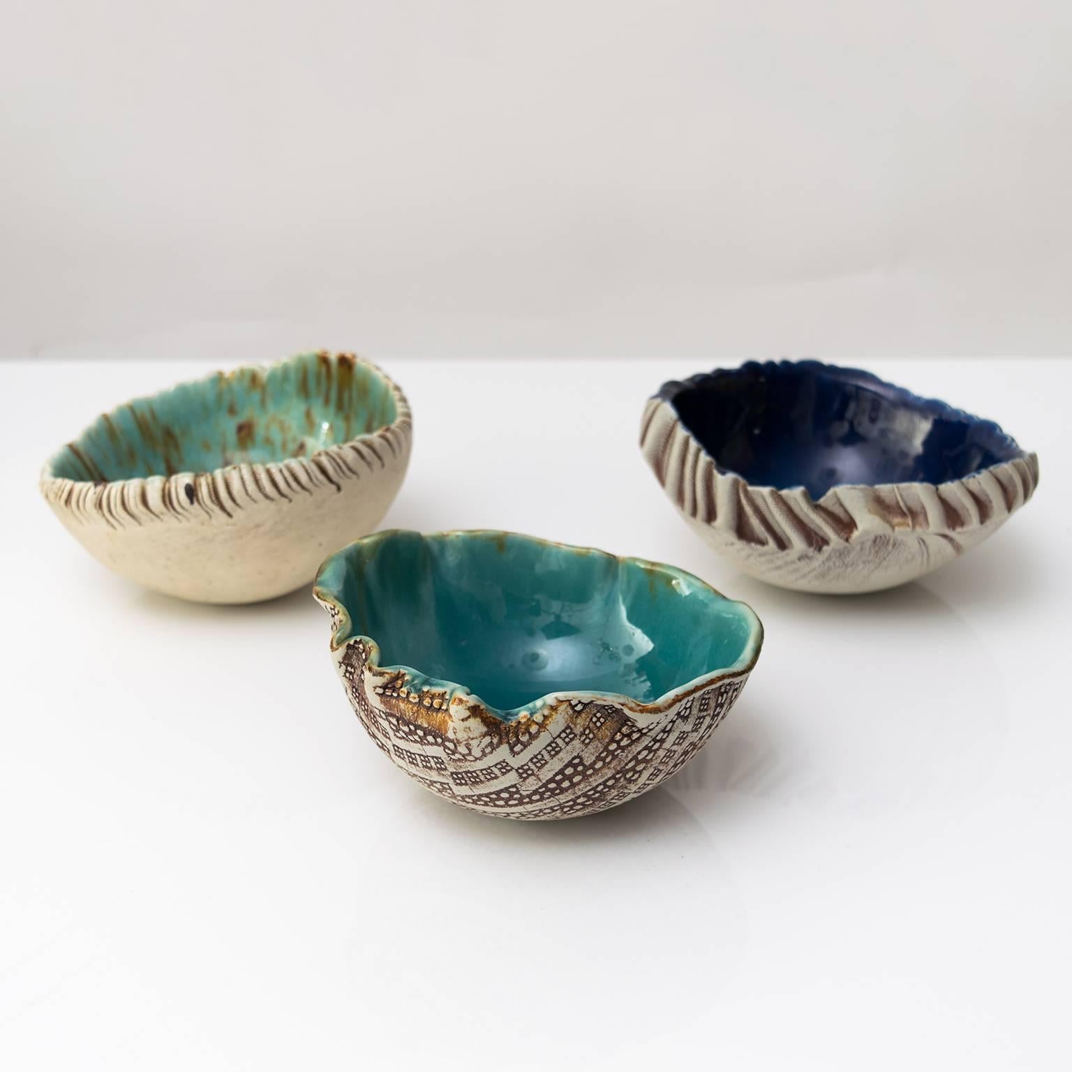 Three Scandinavian Modern Hand Built and Glazed Bowls by Artist Bengt Berglund In Excellent Condition In New York, NY