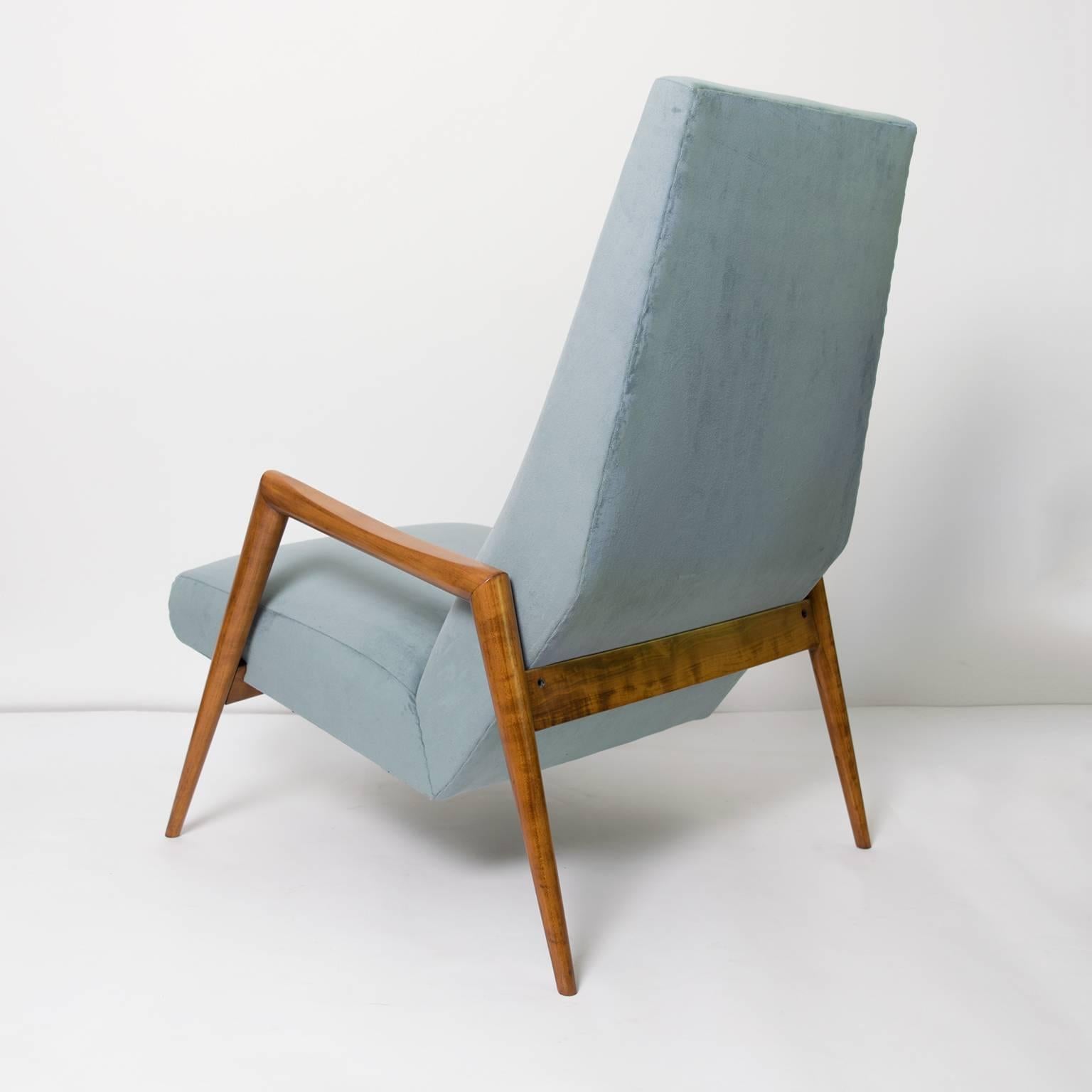 scandinavian lounge chairs