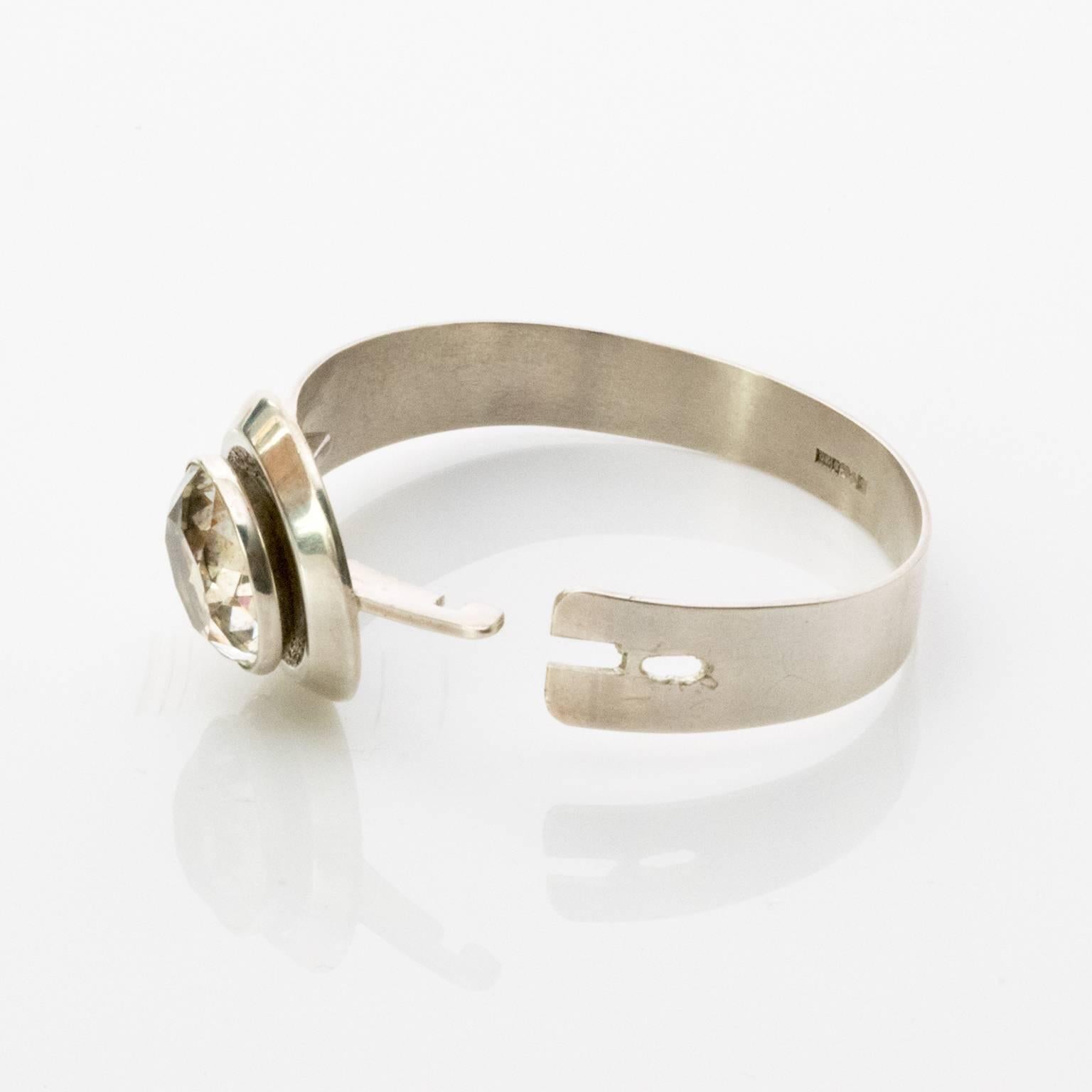 Scandinavian Silver Bracelet with Rock Crystal, Georg Kaplan, Stockholm, 1966 In Excellent Condition In New York, NY