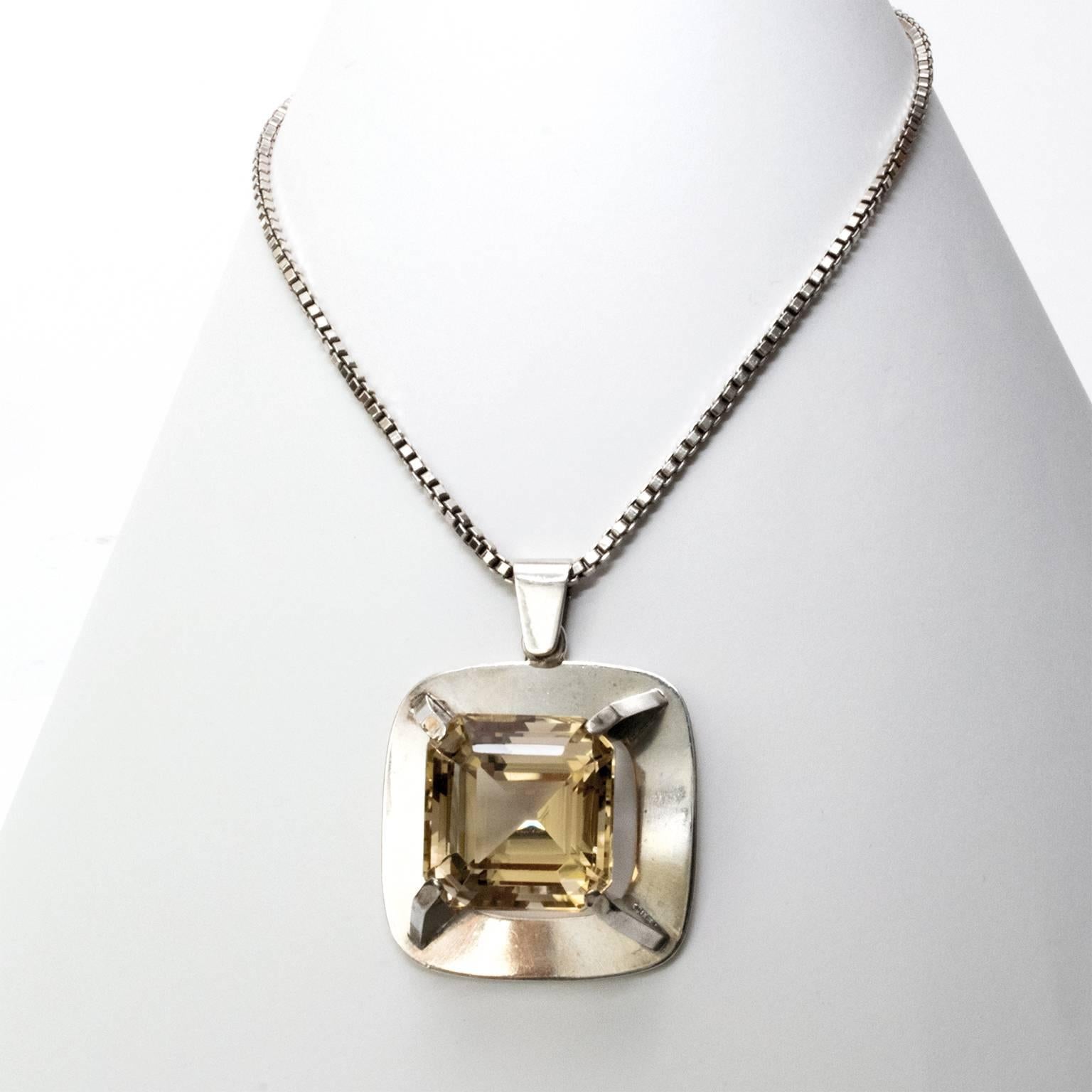 Scandinavian Modern Birger Lindgren Silver Pendant Citron Quartz Stockholm 1967 In Excellent Condition For Sale In New York, NY