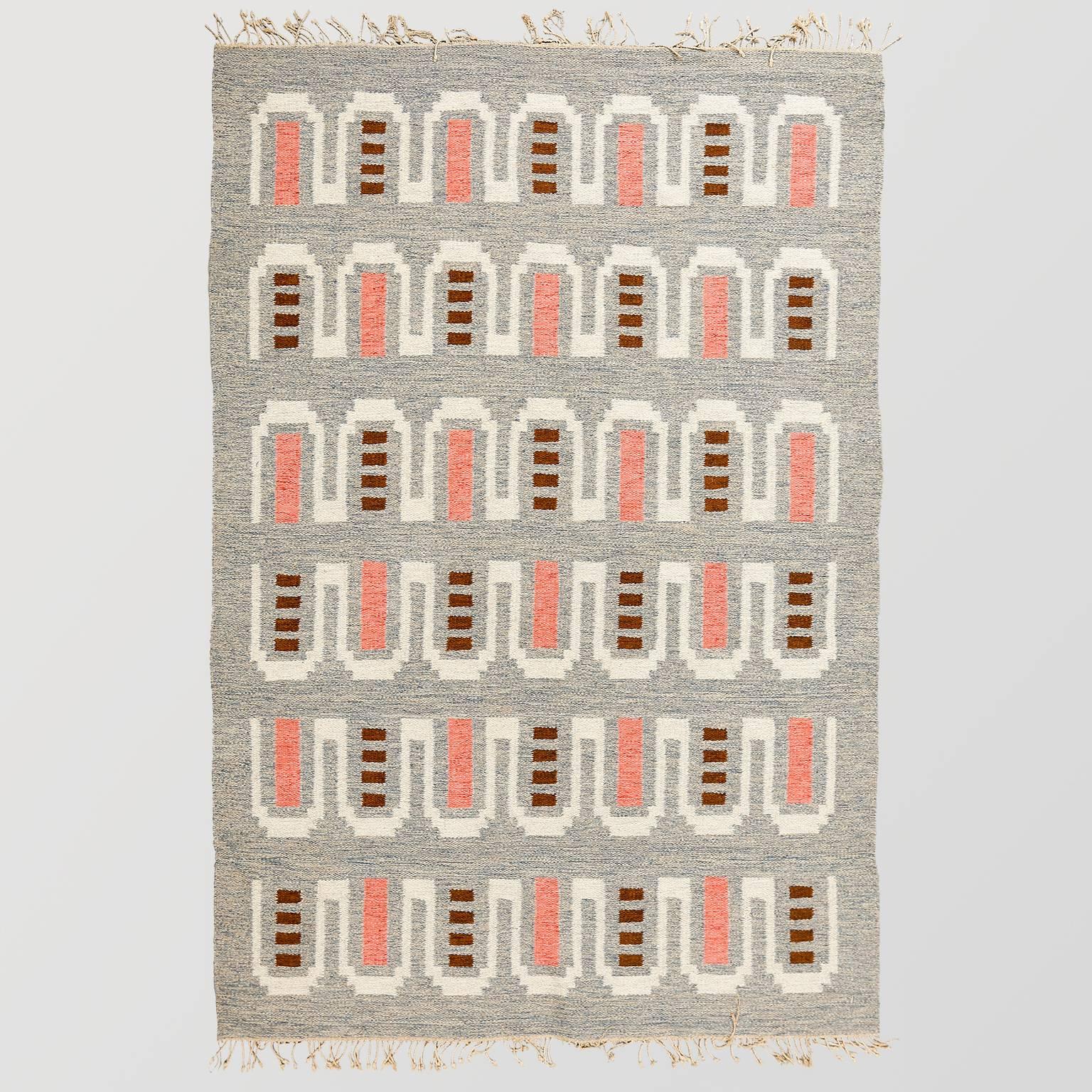 Scandinavian Modern flat-weave rug in heather gray with details in coral, white and brown. Rug has been professionally cleaned. Dimensions: 92