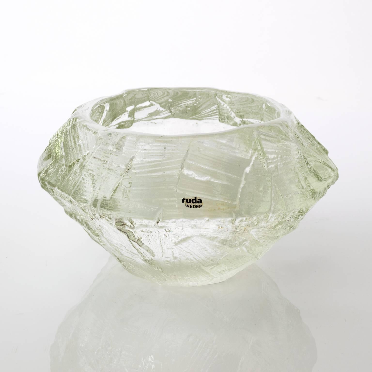 Gore Augustsson for Ruda, Scandinavian Modern Mid-Century Clear Glass Bowl In Excellent Condition For Sale In New York, NY