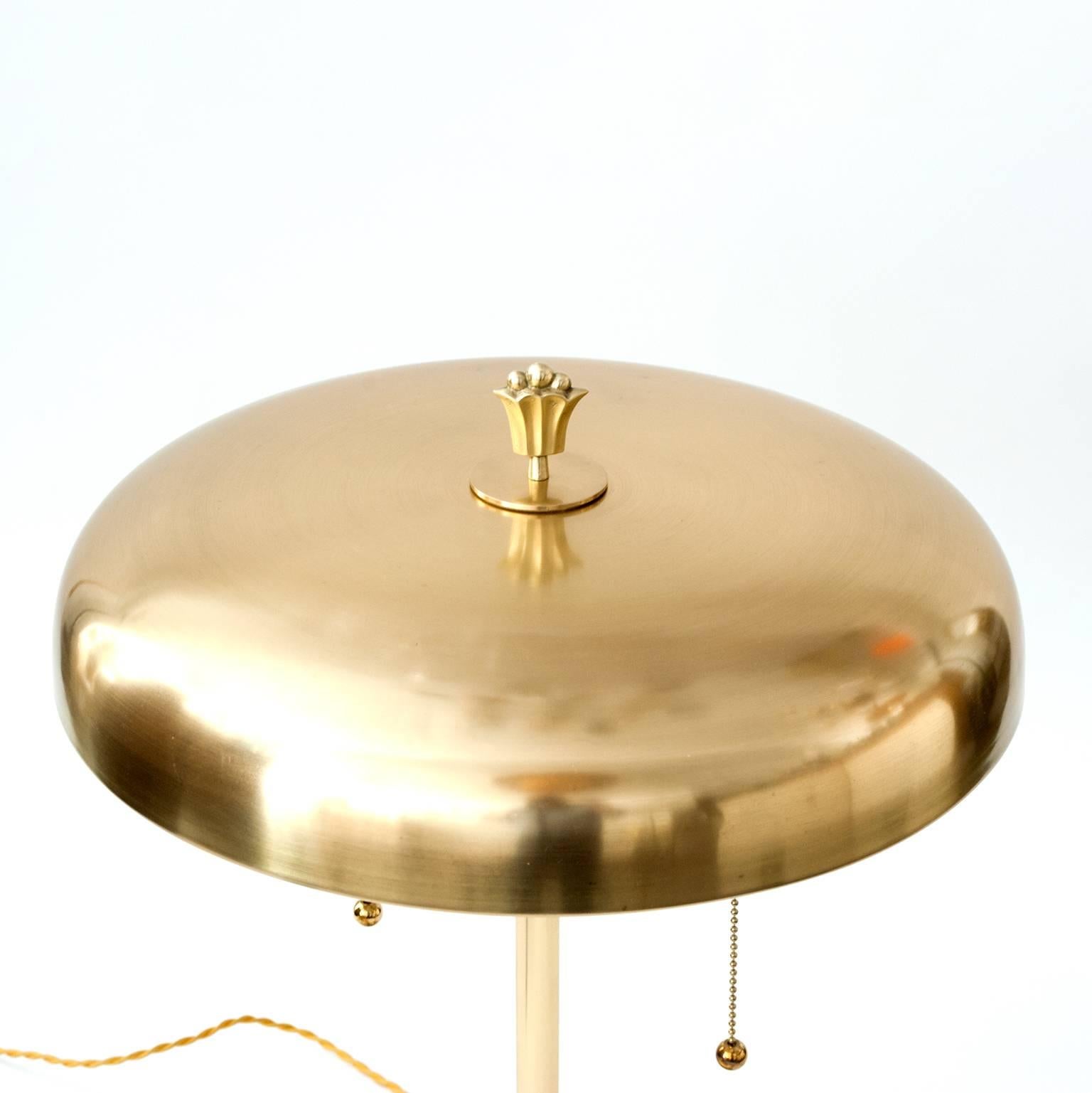 Scandinavian Elis Bergh designed Swedish Art Deco Lamp for Kosta
