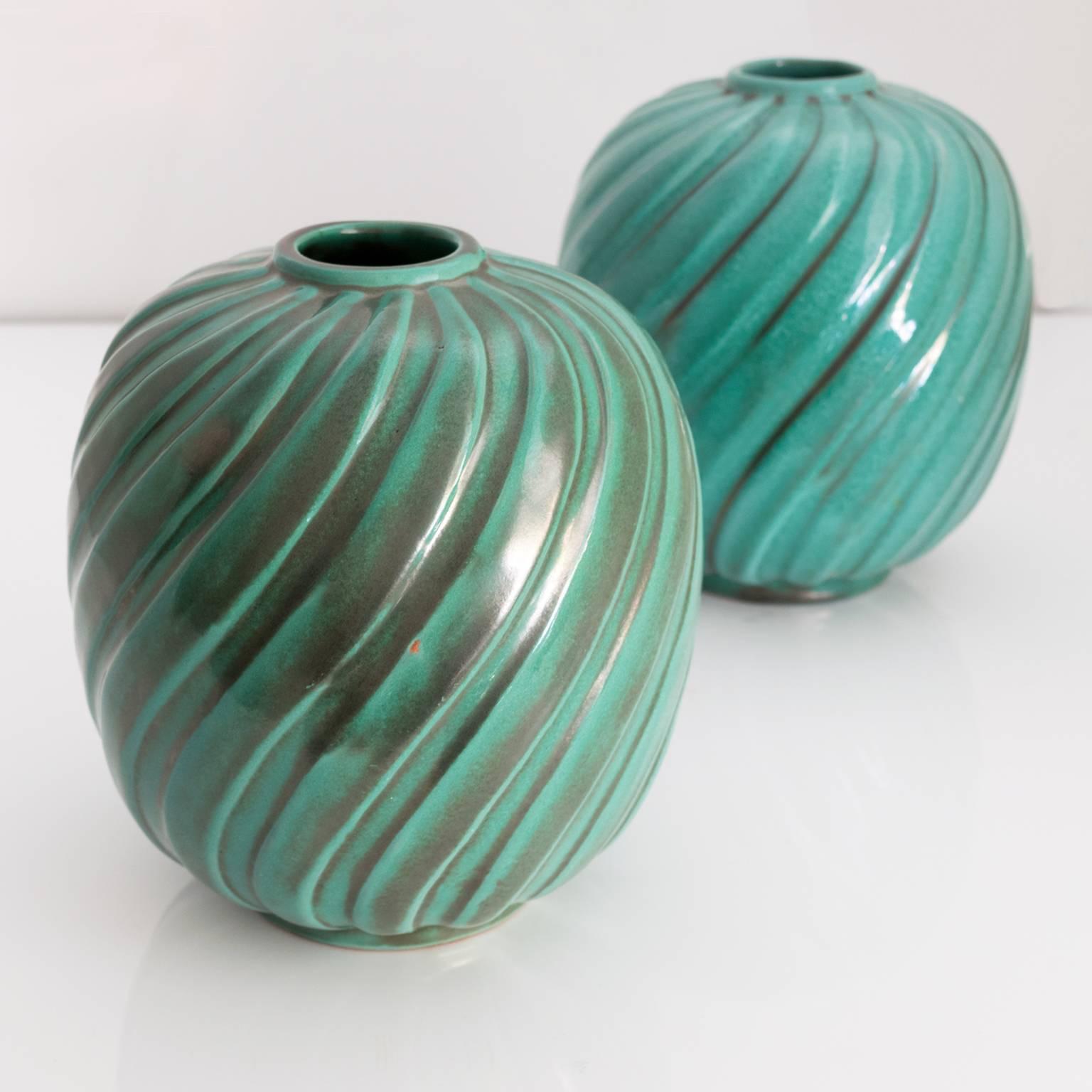 Pair of Scandinavian Modern Vases, Anna-Lisa Thomson, Upsala Ekeby In Excellent Condition In New York, NY
