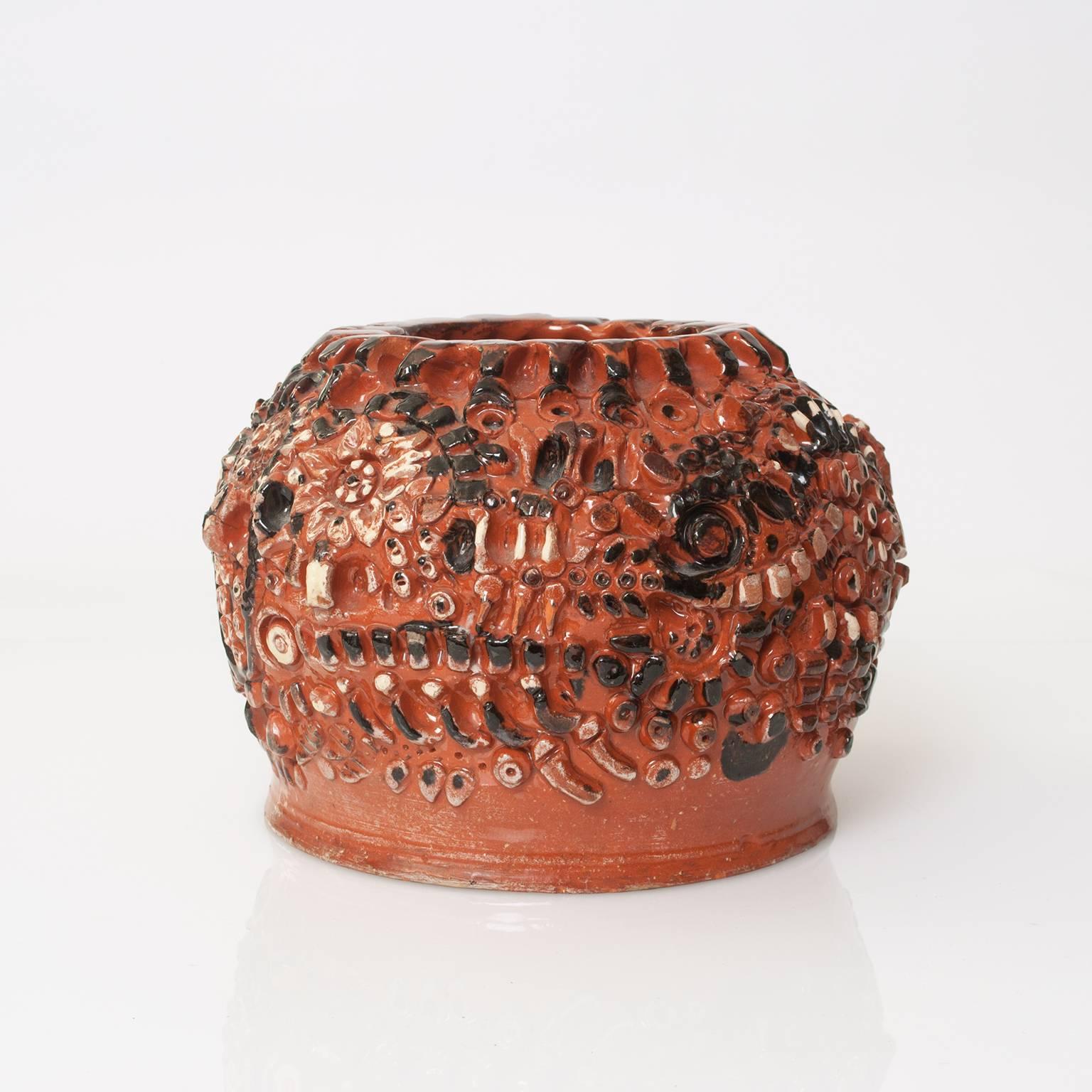 Scandinavian Modern Large Scandinavian modern studio ceramic vase by artist Hertha Hilfon For Sale