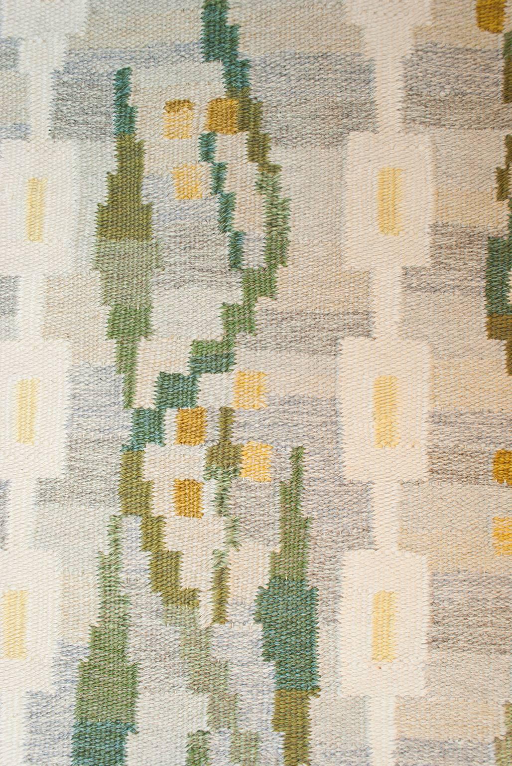 Woven Scandinavian Modern Wool Flat-Weave Rug with Yellow Flowers on Heathered Ground