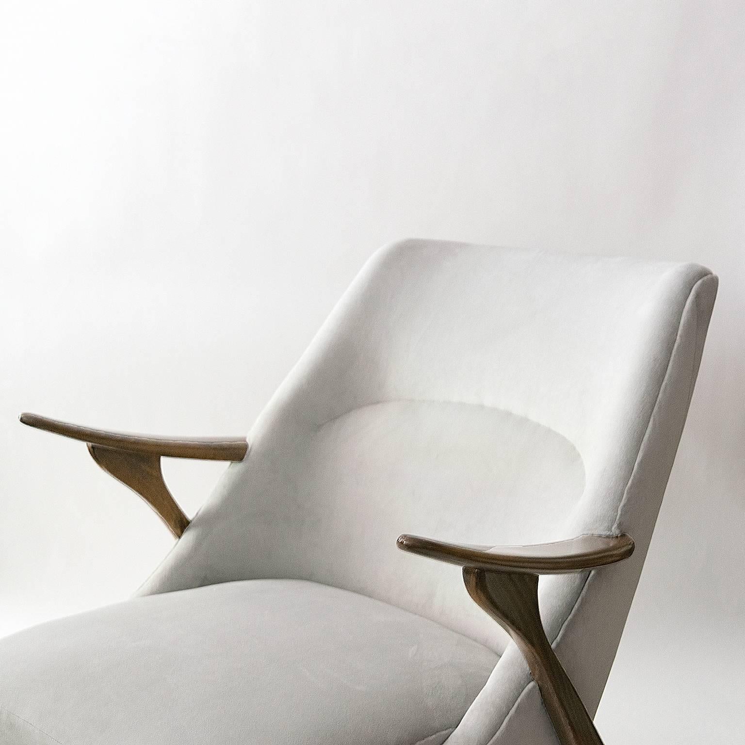 Scandinavian Modern Chairs by Svante Skogh 1