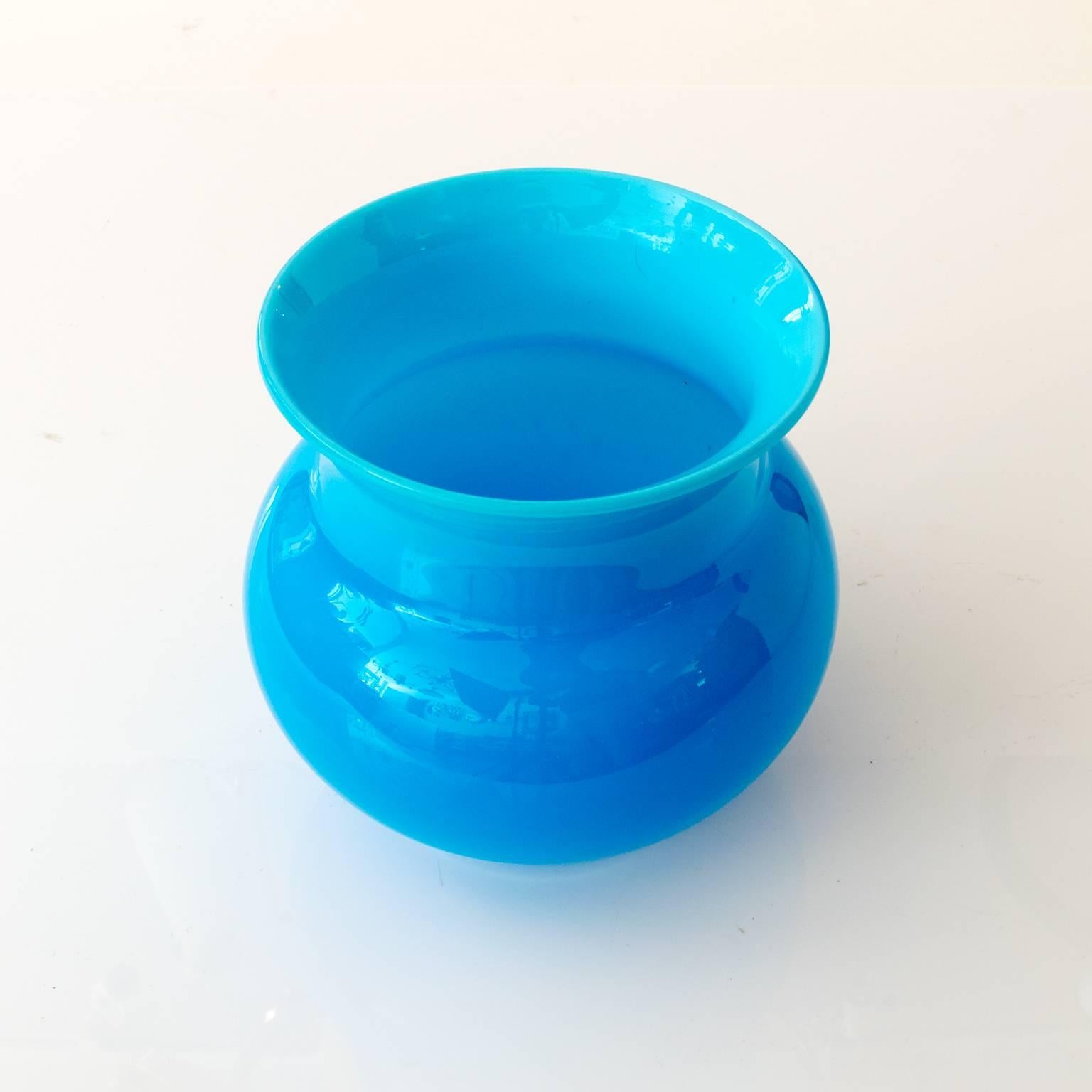 Scandinavian Erik Hoglund Vibrant Blue Glass Vase for Boda, Sweden