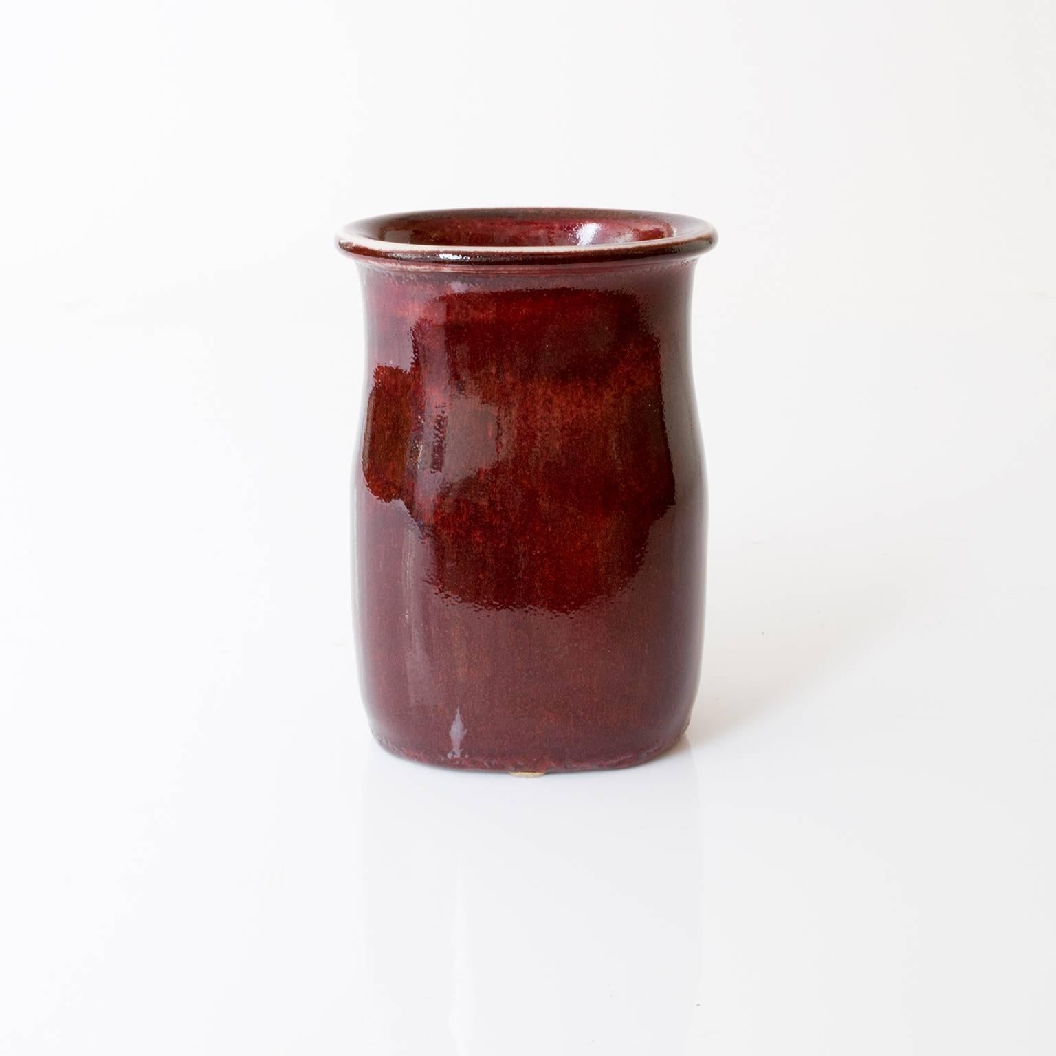 Hand-Crafted Scandinavian Modern Stig Lindberg Unique Studio Vase Red Oxblood Glaze