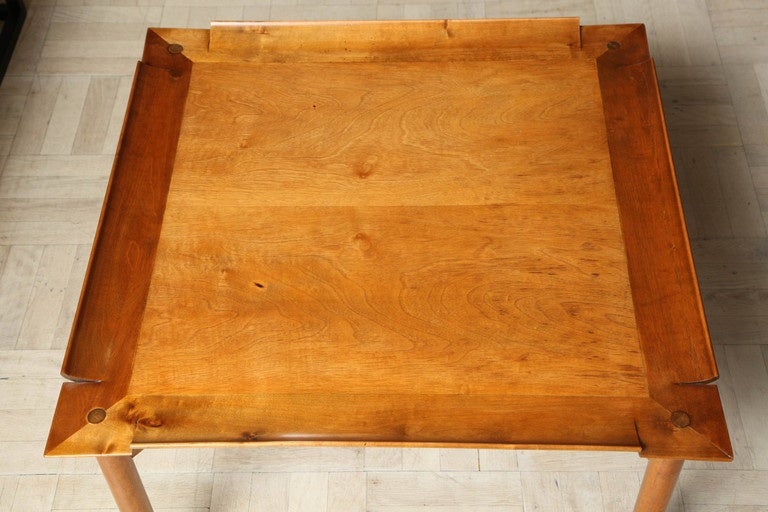 Danois Table basse en teck de la fin du XIXe siècle en vente