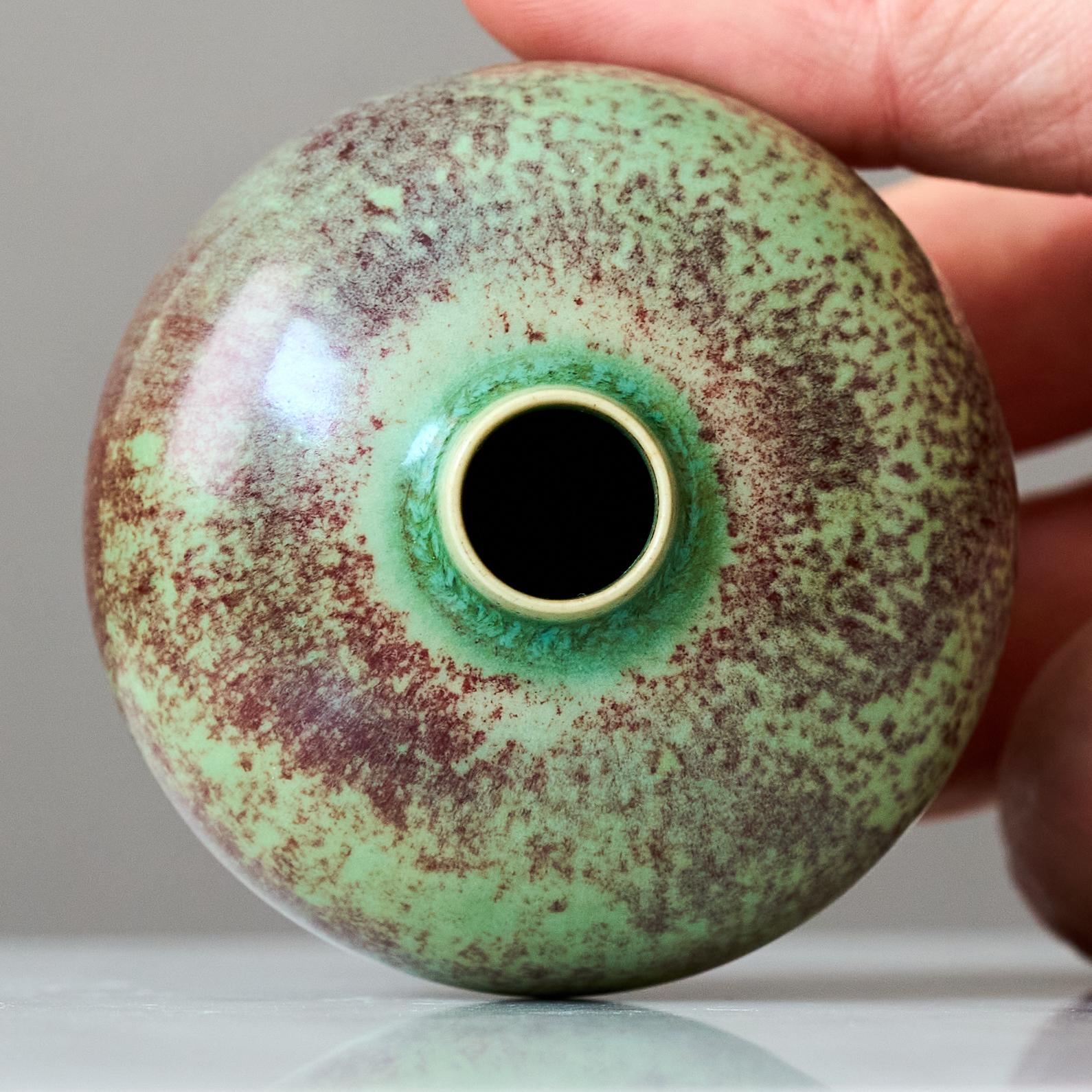 Glazed Green & Red Stoneware Miniature Vase by Berndt Friberg. Gustavsberg Sweden 1960s For Sale