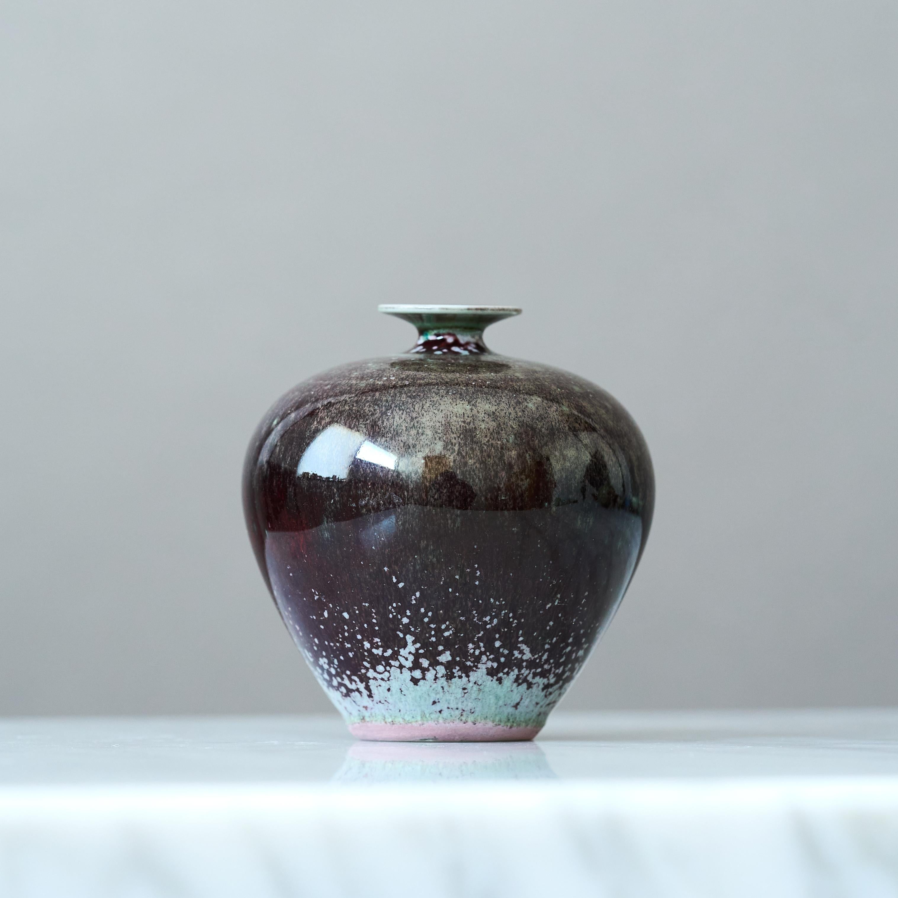 Stoneware Miniature Vase by Berndt Friberg. Gustavsberg Sweden 1960s In Good Condition For Sale In Malmö, SE