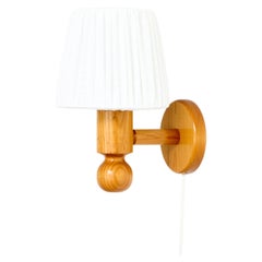 Swedish Designer, Vintage Wall Light, Pine & Fabric, Mid-Century, Sweden, 1970s