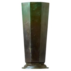 Grand vase octogonal Art Déco de GAB Guldsmedsaktiebolaget, Suède, années 1930