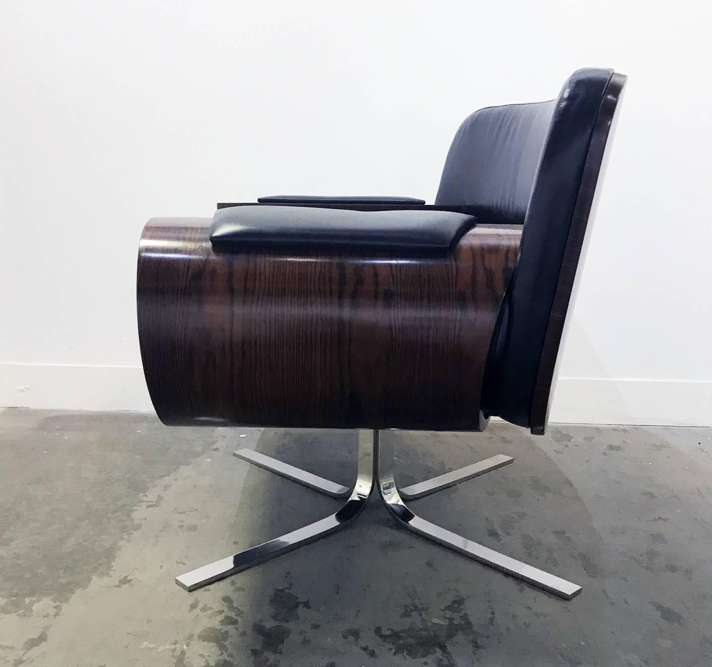 Mid-Century Modern Brazilian Rosewood Lounge Chair by Jorge Zalszupin For Sale