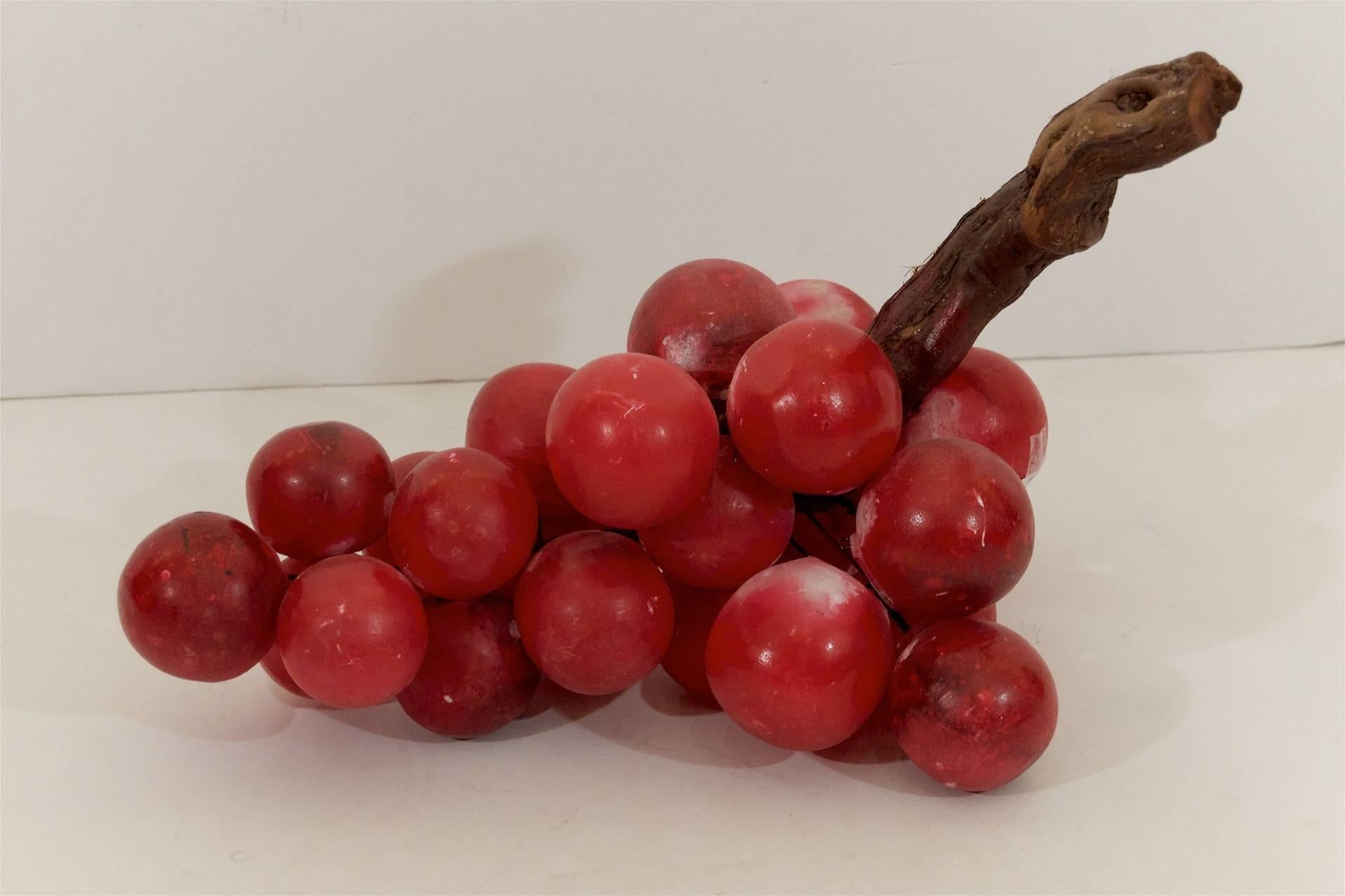 Mid-Century Modern grapes in a unique cream hue. Hard to find large size and coloration with wooden stem. A perfect centerpiece.

Dimensions are approximate.
