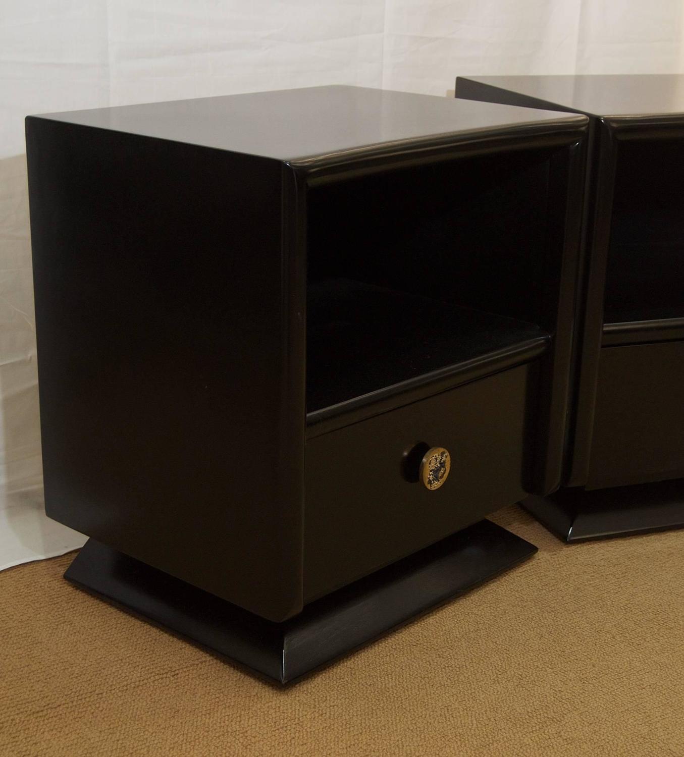 Pair of Black Lacquer Nightstands at 1stdibs