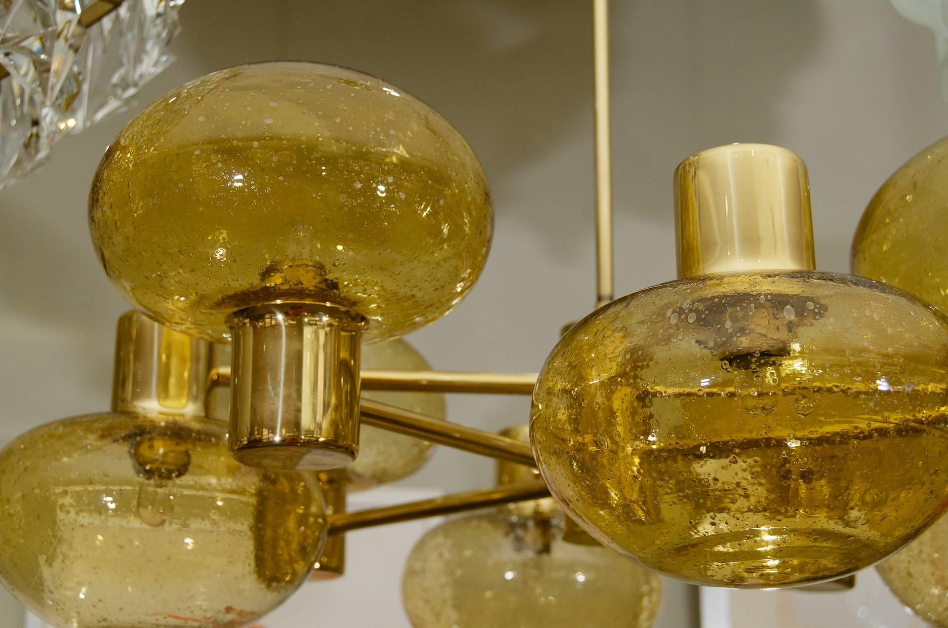 Eight-Arm Doria Brass Chandelier with Amber Glass Globes 4