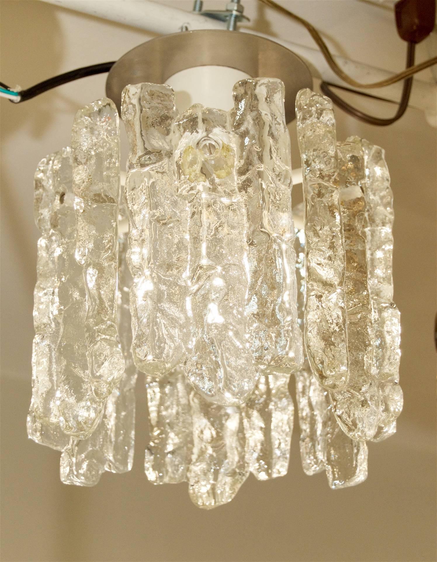 Fantastic petite ice glass flush mounted pendant with six pieces of glass. 

Takes single medium base bulb, up to 100 watts. New wiring.

Due to structure of pendant drop height is not adjustable.
 