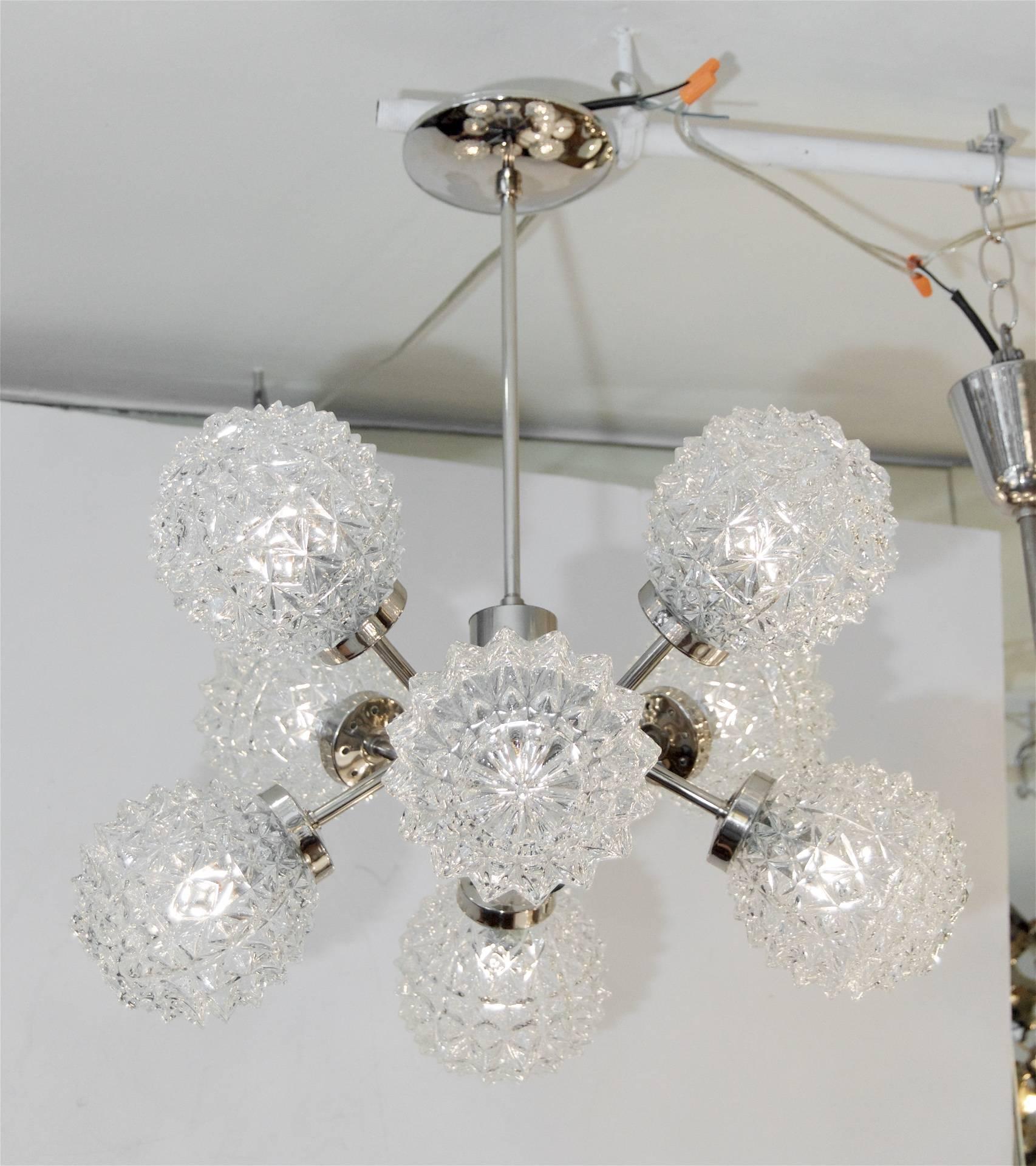 Chrome Dramatic Eight-Arm Essig Sputnik Chandelier