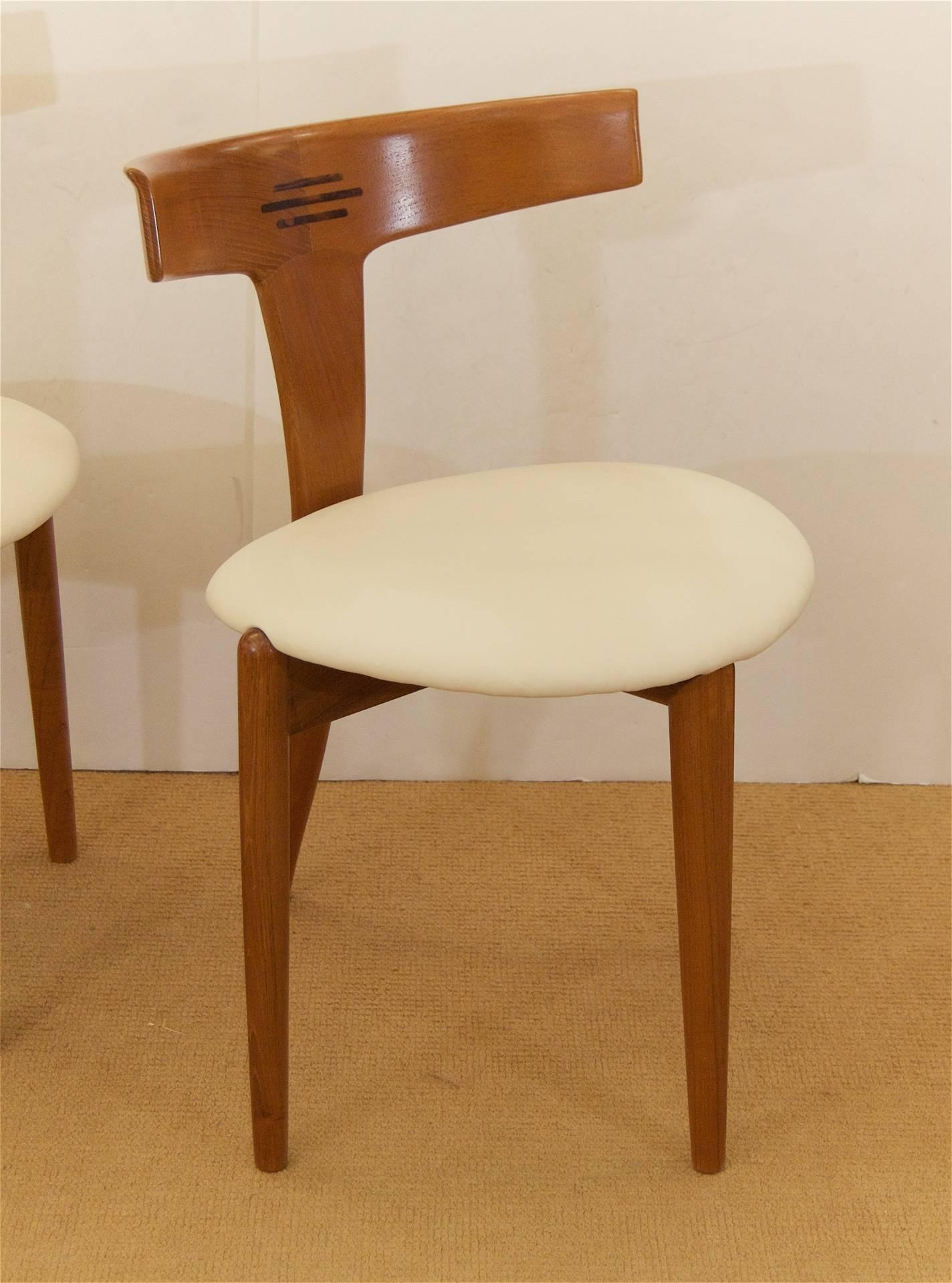 Mid-20th Century Pair of Moreddi Teak Side Chairs in Cream Leather