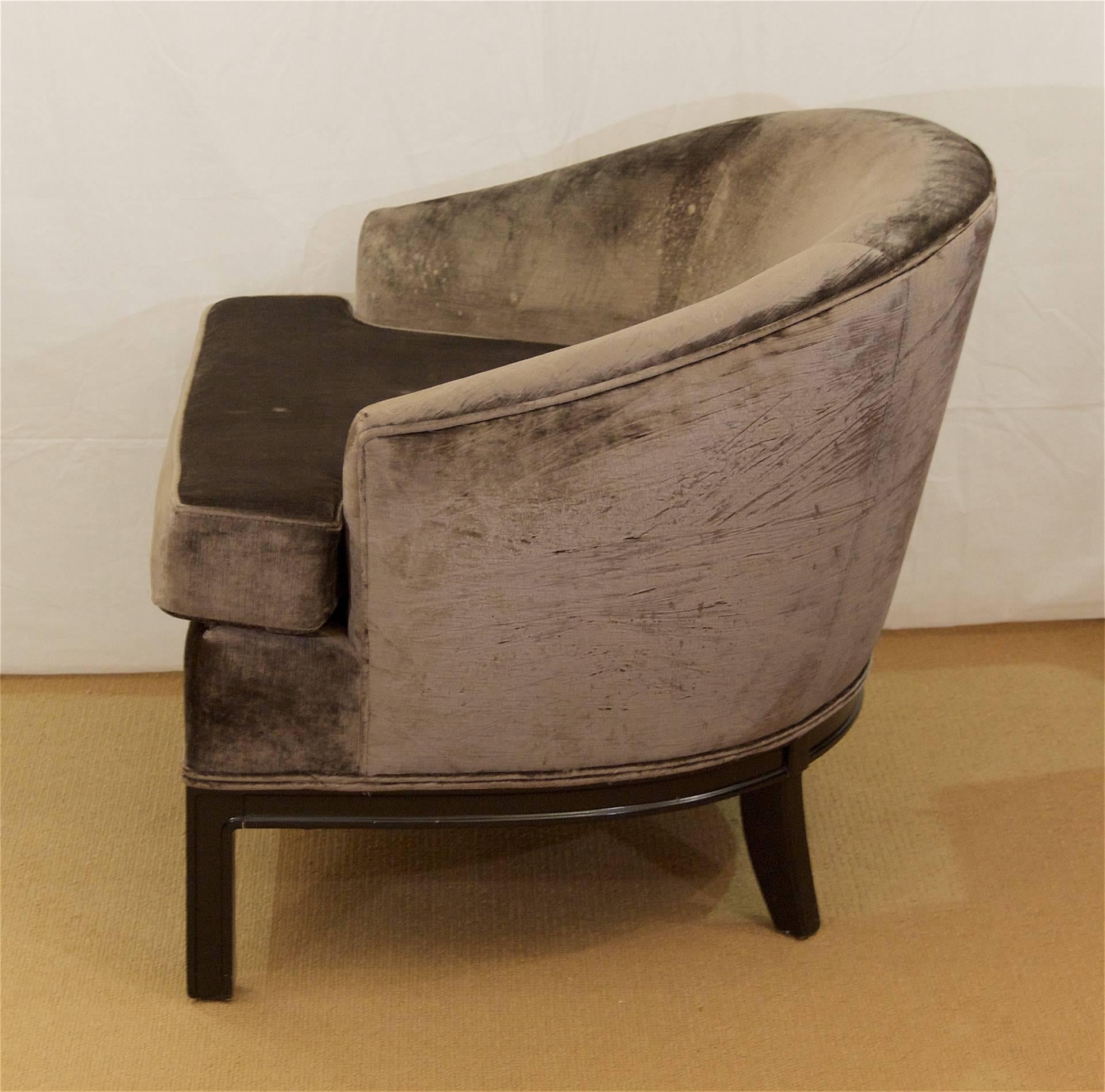 Pair of Velvet Upholstered Mid-Century Modern Club Chairs In Excellent Condition In Stamford, CT