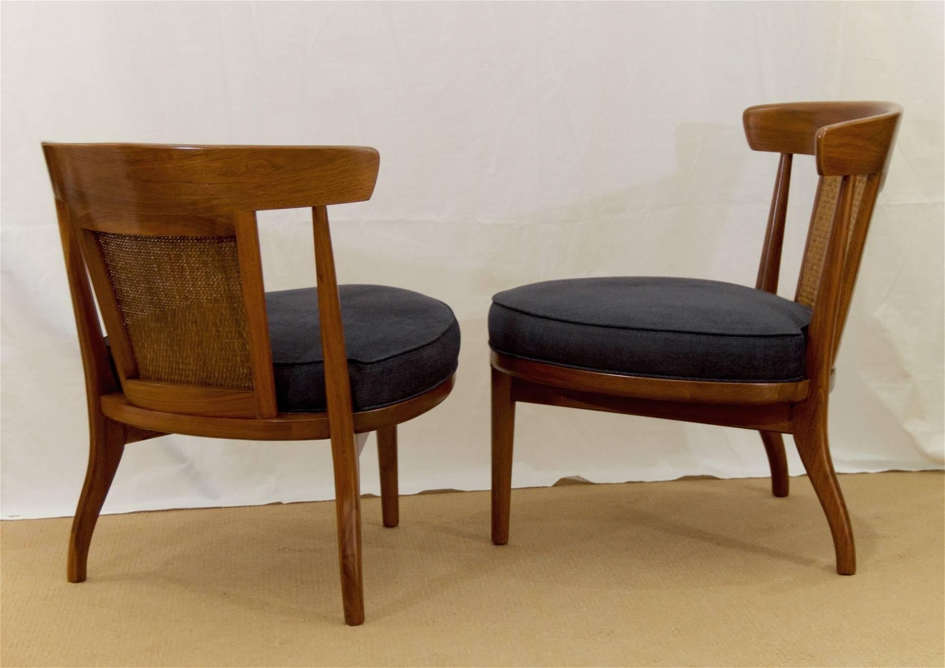 Pair of Petite Drexel Heritage Cane Back Chairs In Excellent Condition In Stamford, CT