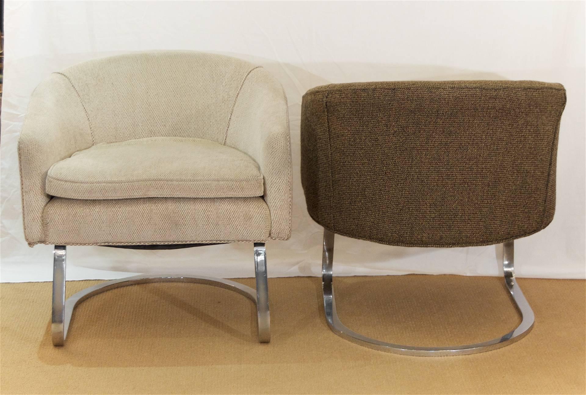 American Pair of Milo Baughman Style Cantilever Chairs For Sale