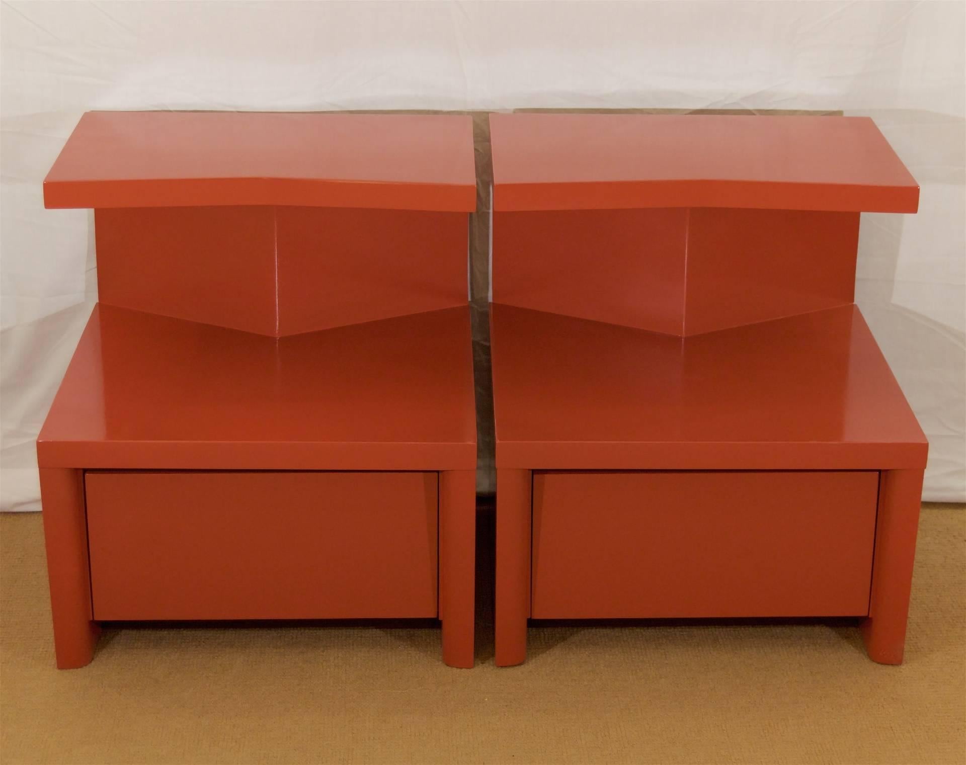 Mid-Century Modern Pair of Cantilevered Red Lacquer Nightstands