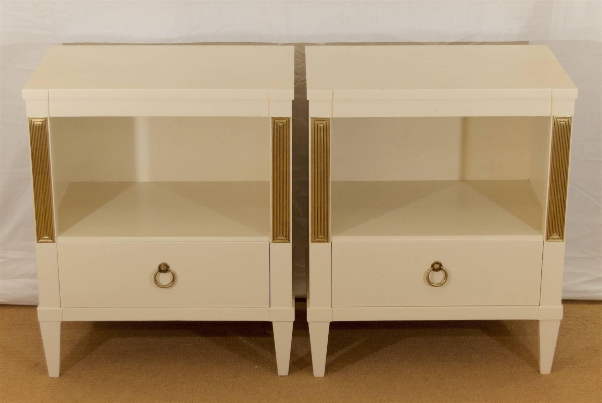 Pair of Cream Lacquered and Gilt John Stuart Nightstands In Excellent Condition In Stamford, CT