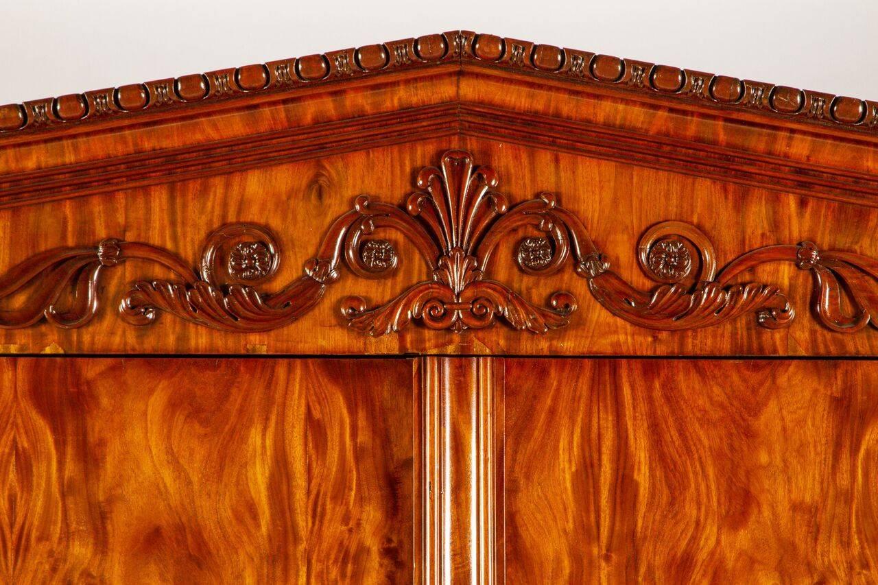 Swedish Neoclassical Carved Mahogany Armoire, circa 1820 For Sale 2