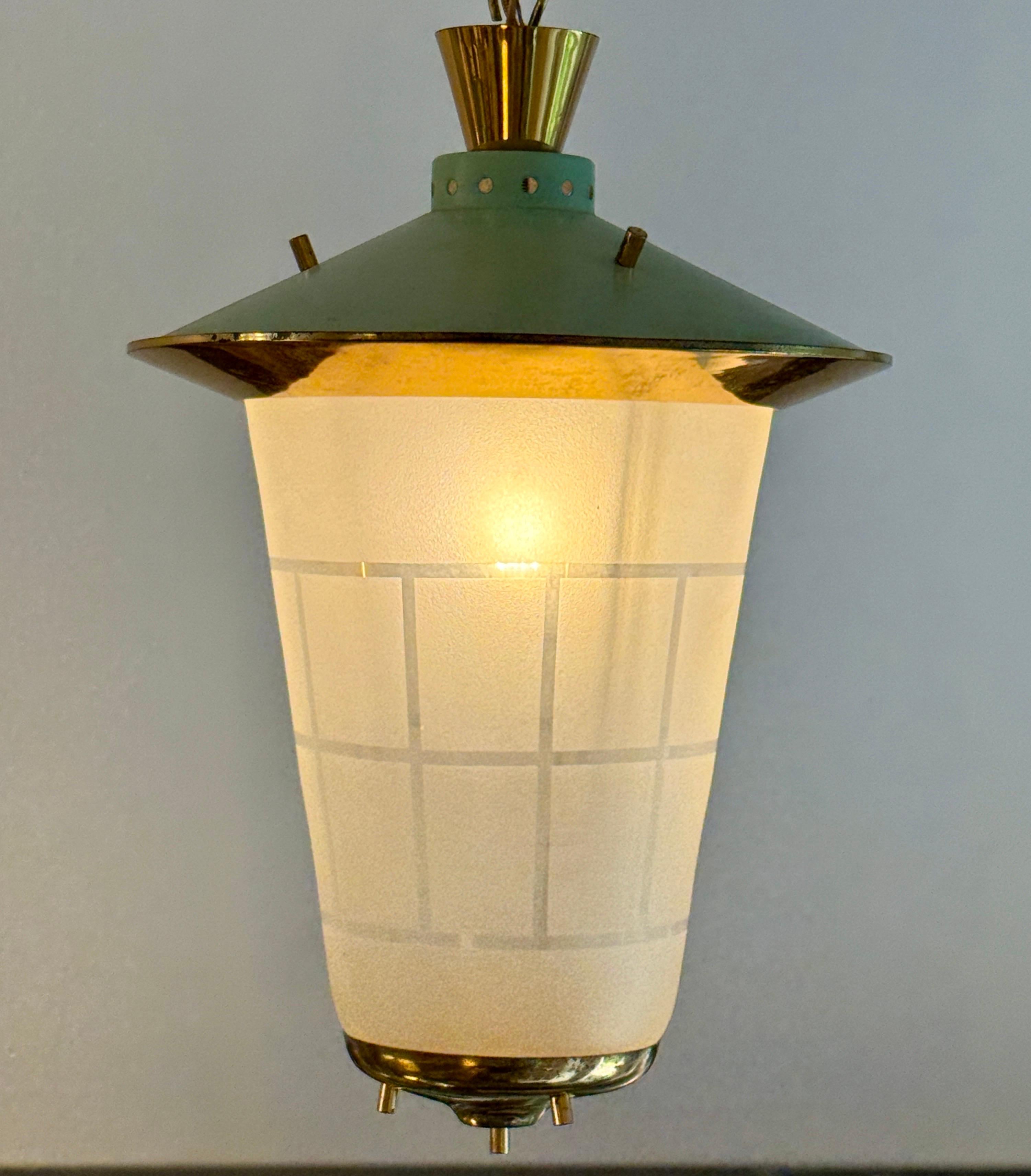Frosted Pair of Mid-Century Italian Hanging Lanterns For Sale