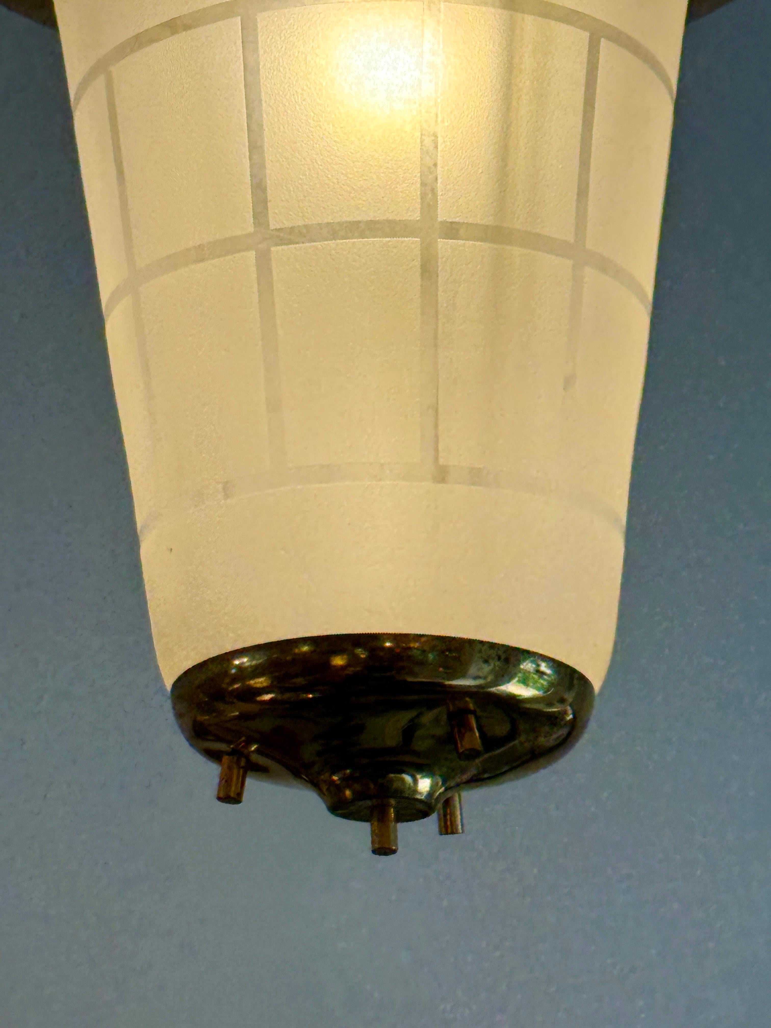 Pair of Mid-Century Italian Hanging Lanterns For Sale 4