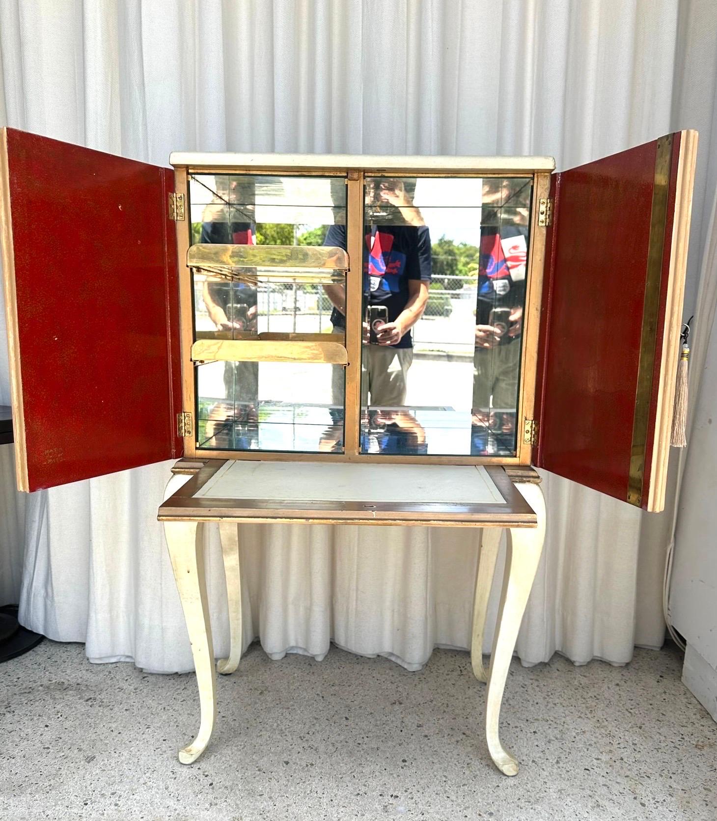 Cabinet français Art Déco de Bouverat en peau de chèvre en vente 7