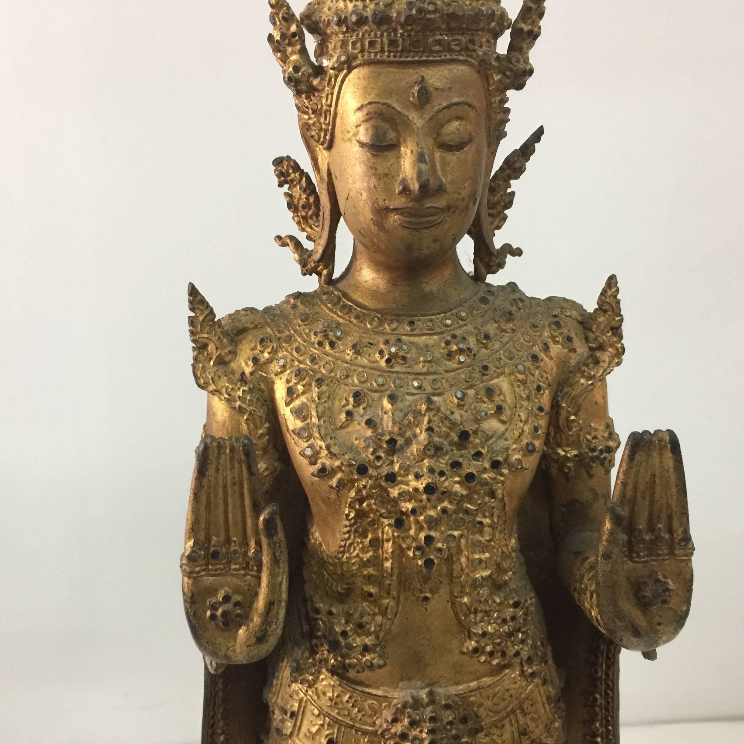 Antike Buddha-Skulpturen aus vergoldeter Bronze aus Laos/Thailand (Laotisch)
