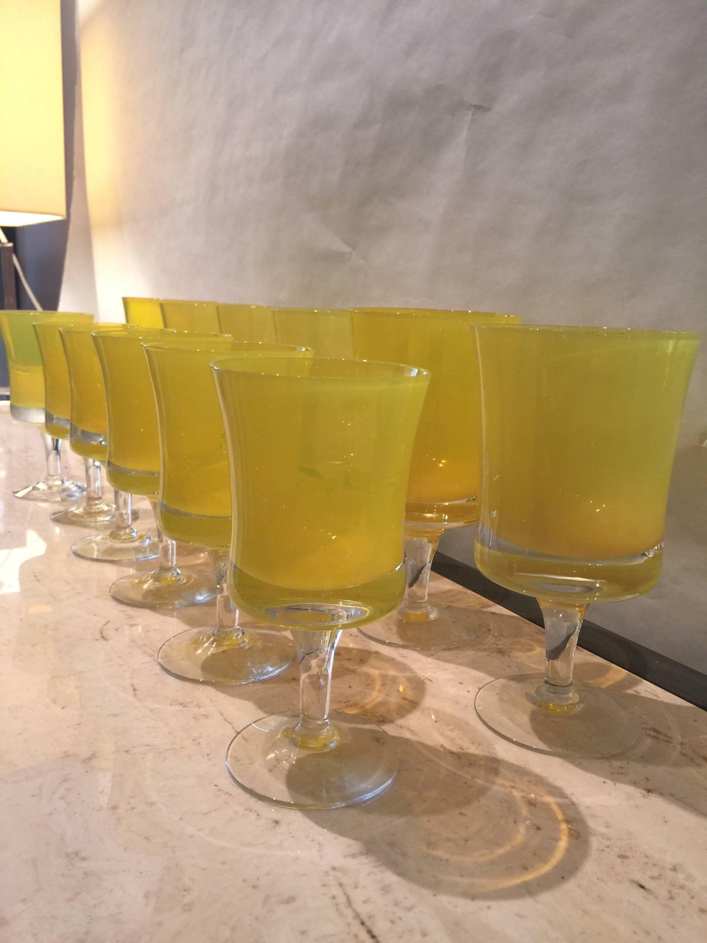 Vibrant Canary Yellow Set of 12 Murano Glasses In Excellent Condition In East Hampton, NY
